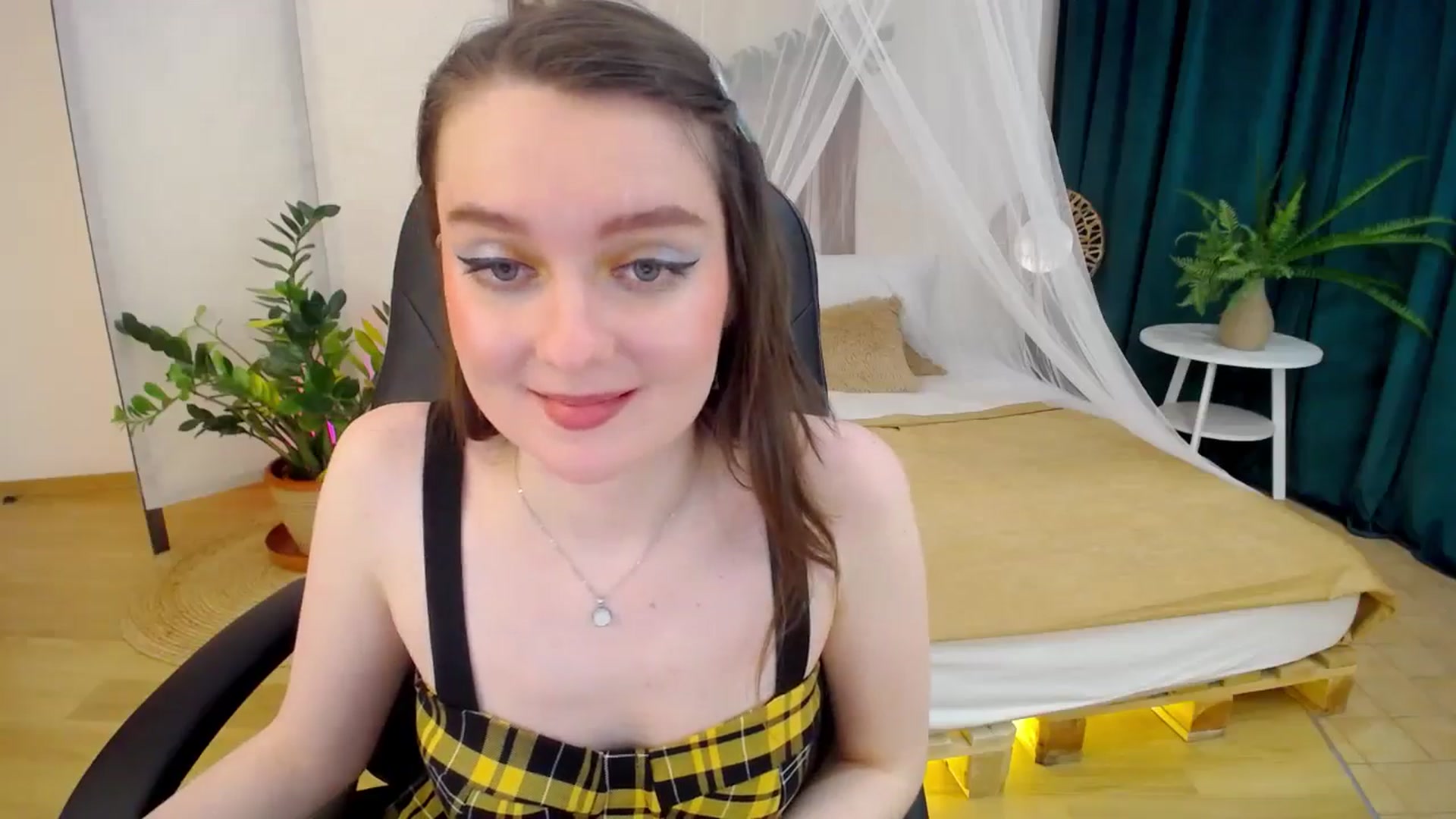 Gallery image thumbnail from Milim_Nava's myfreecams stream on, 11/21/2024, 08:43 image 11 of 20