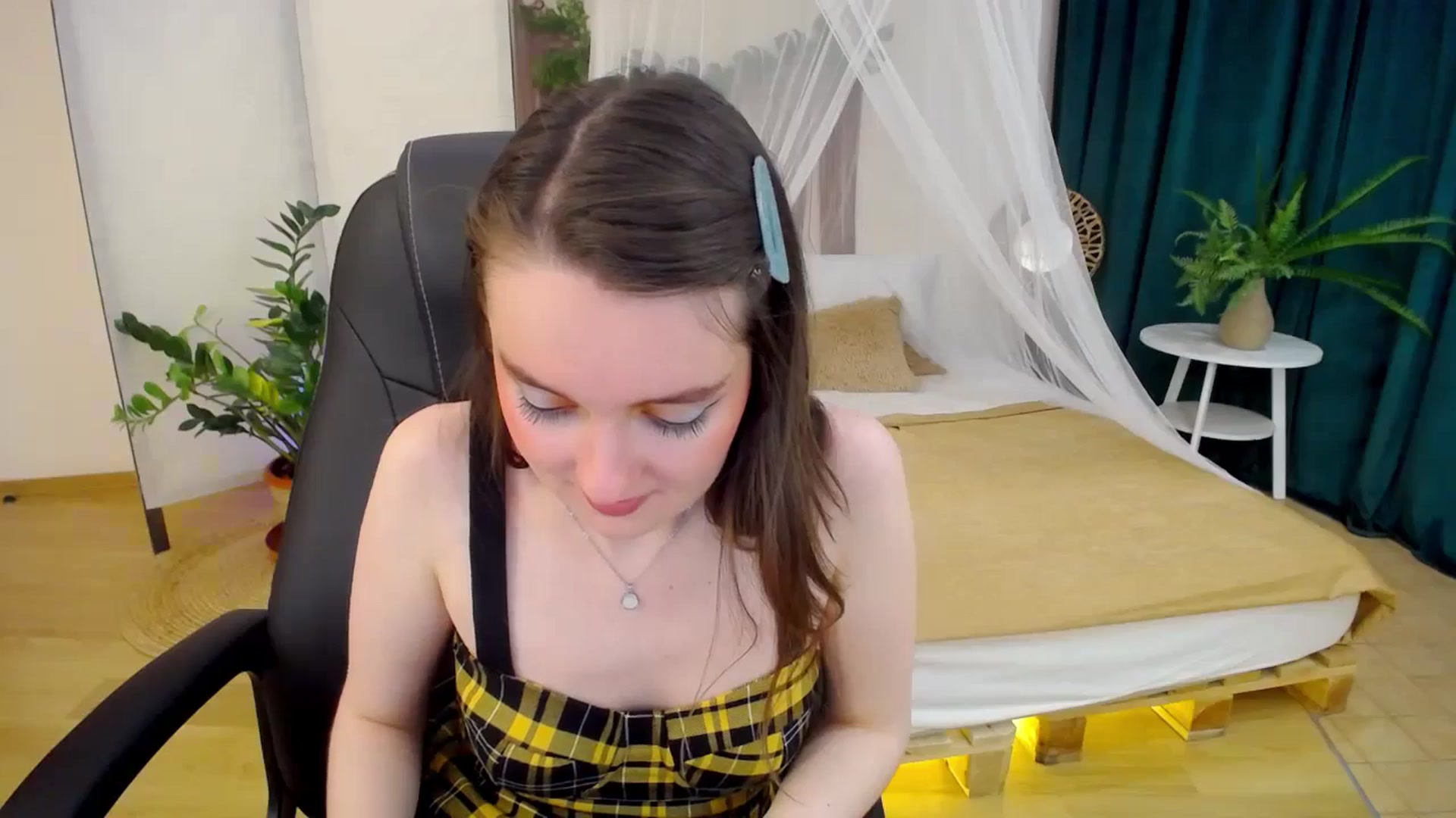 Gallery image thumbnail from Milim_Nava's myfreecams stream on, 11/21/2024, 08:43 image 13 of 20