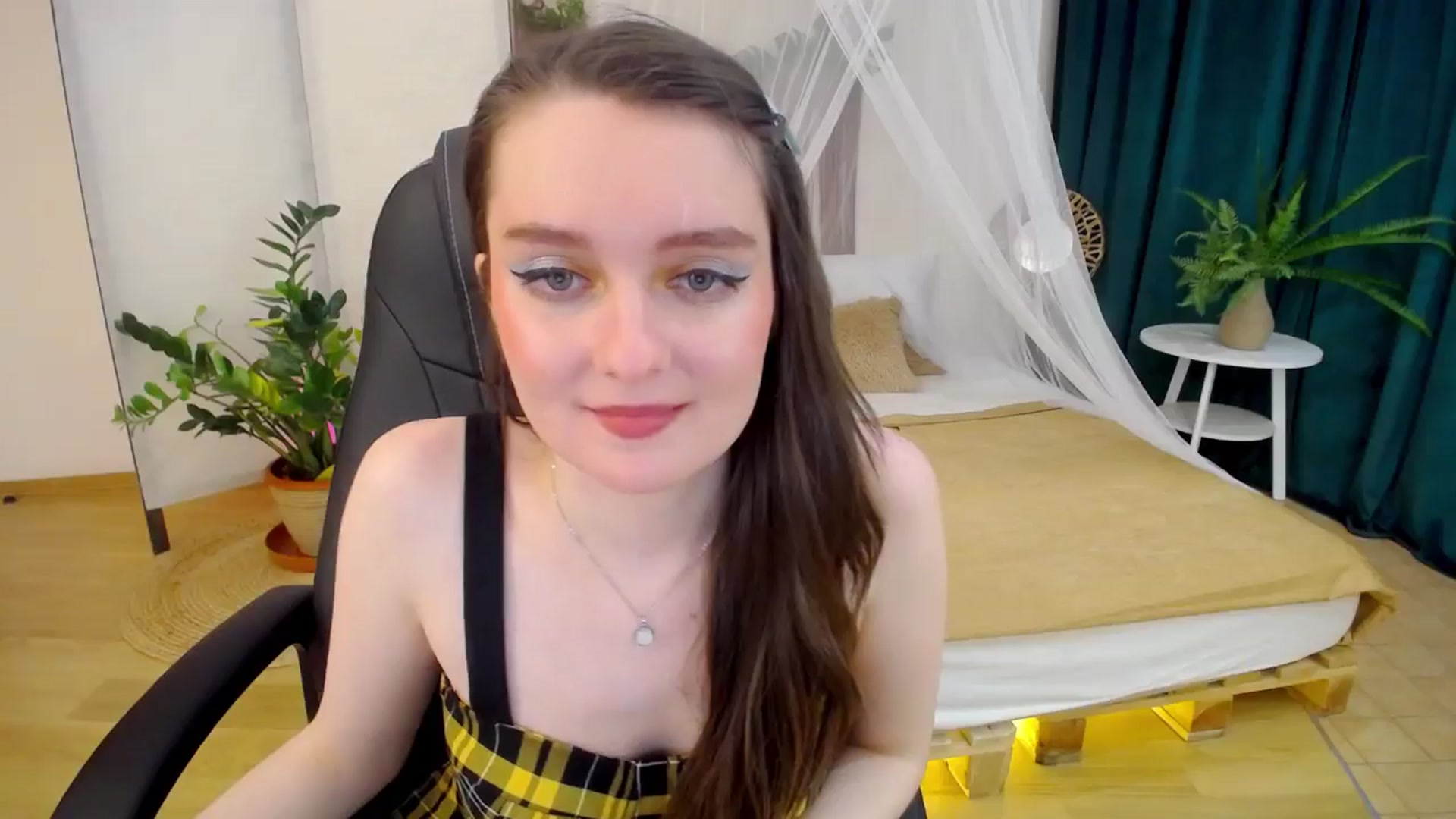 Gallery image thumbnail from Milim_Nava's myfreecams stream on, 11/21/2024, 08:43 image 8 of 20