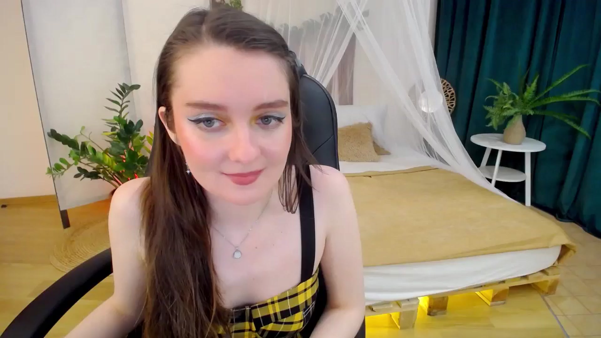 Gallery image thumbnail from Milim_Nava's myfreecams stream on, 11/21/2024, 08:43 image 16 of 20