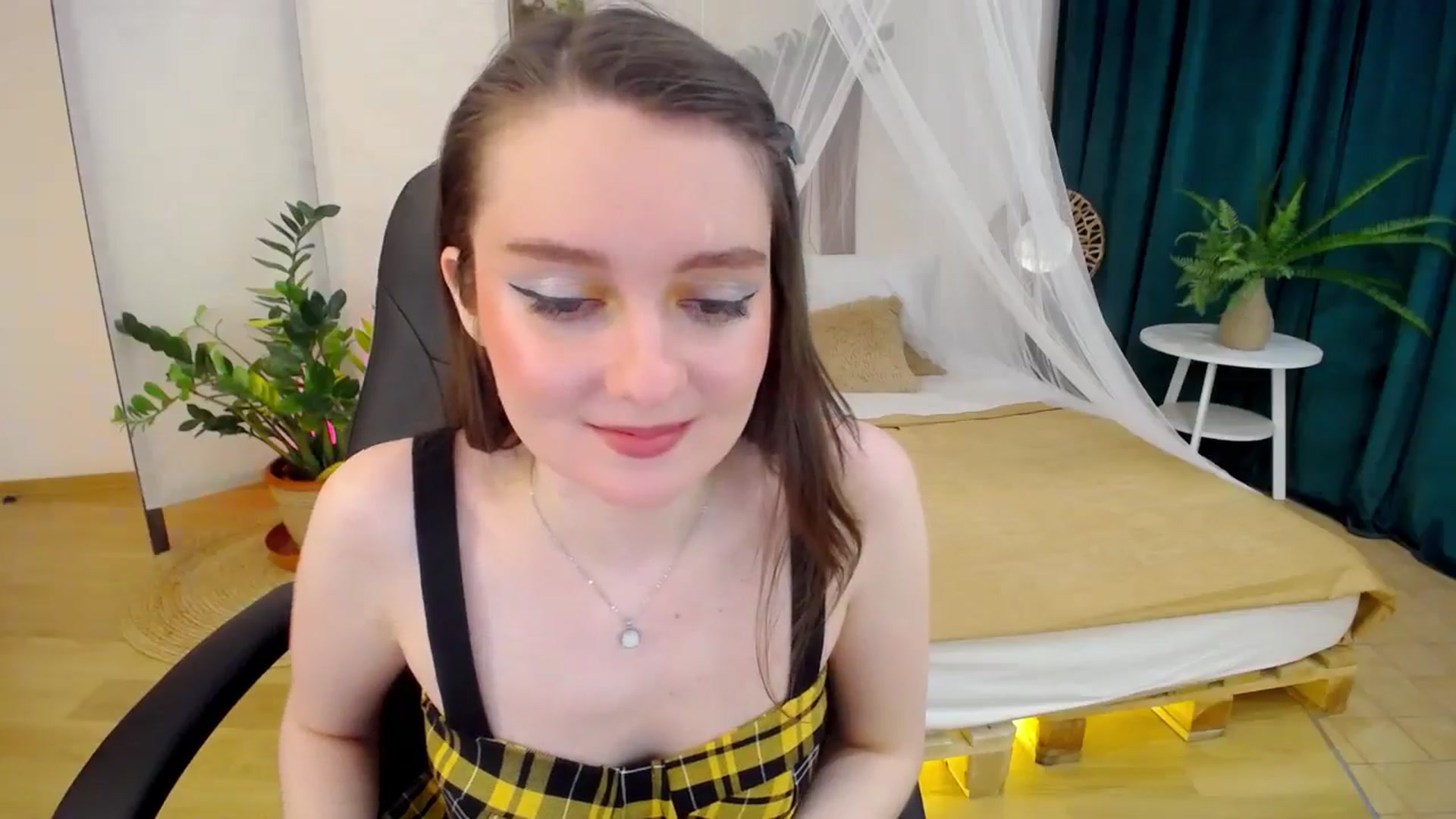 Gallery image thumbnail from Milim_Nava's myfreecams stream on, 11/21/2024, 08:43 image 10 of 20