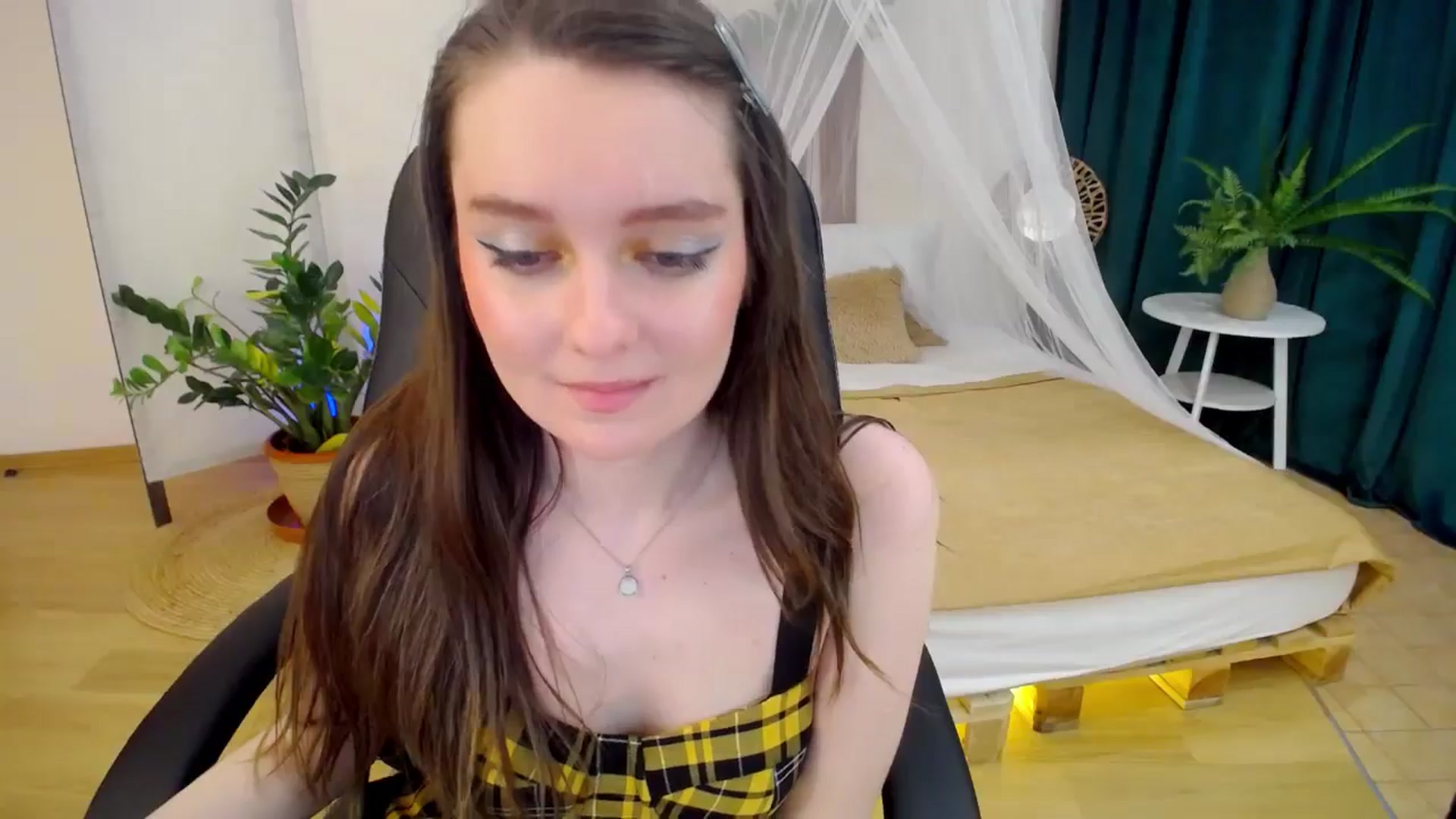 Gallery image thumbnail from Milim_Nava's myfreecams stream on, 11/21/2024, 09:49 image 6 of 20