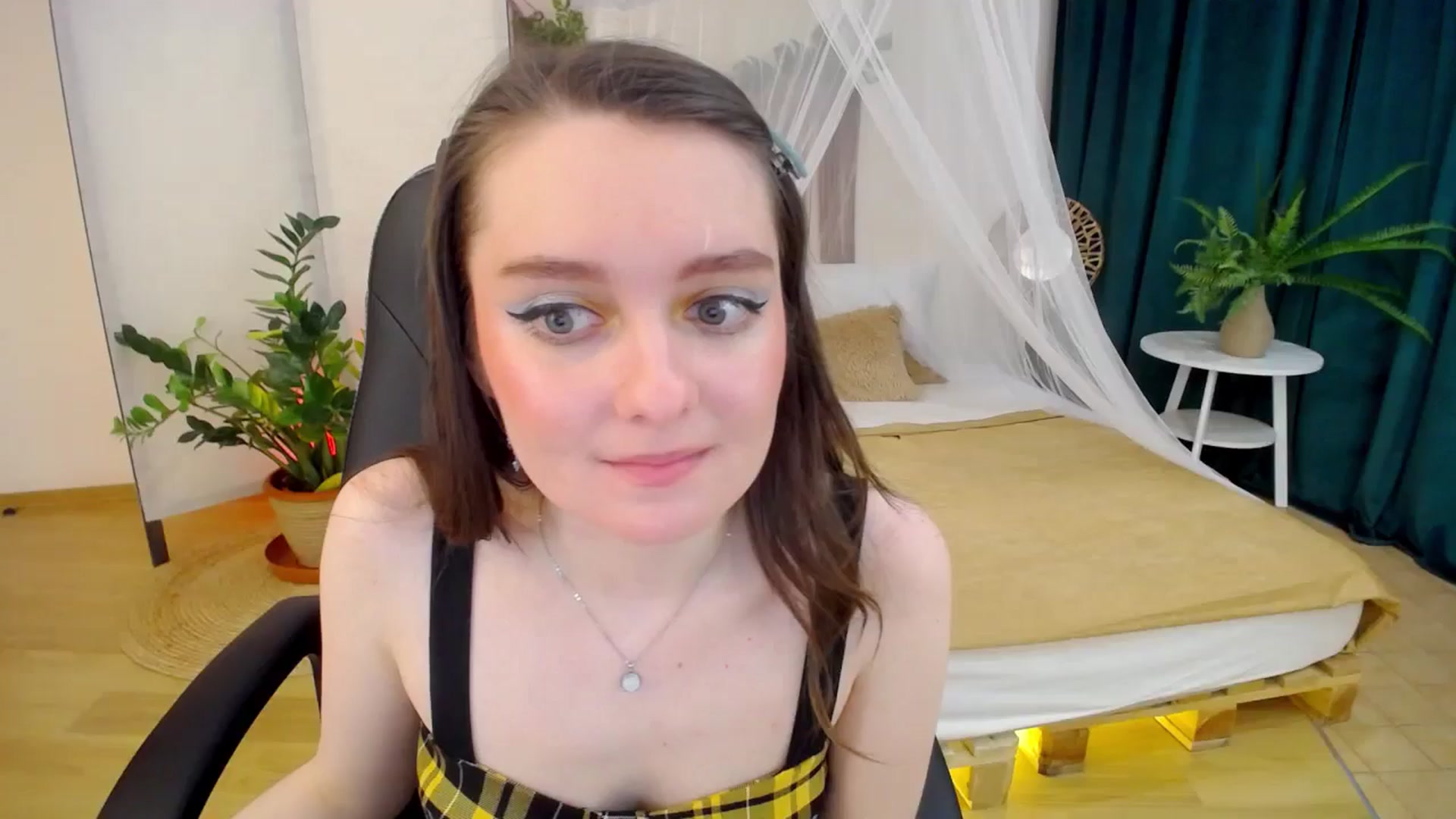 Gallery image thumbnail from Milim_Nava's myfreecams stream on, 11/21/2024, 09:49 image 13 of 20