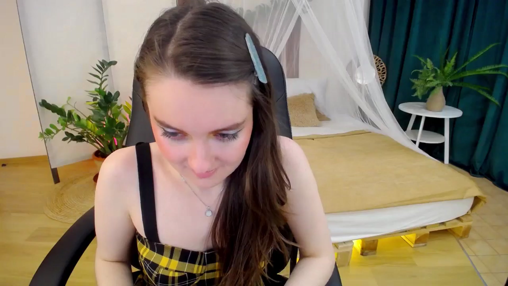 Gallery image thumbnail from Milim_Nava's myfreecams stream on, 11/21/2024, 09:49 image 5 of 20