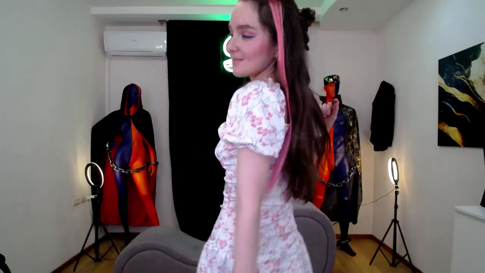 Gallery image thumbnail from Milim_Nava's myfreecams stream on, 11/22/2024, 11:28 image 10 of 20