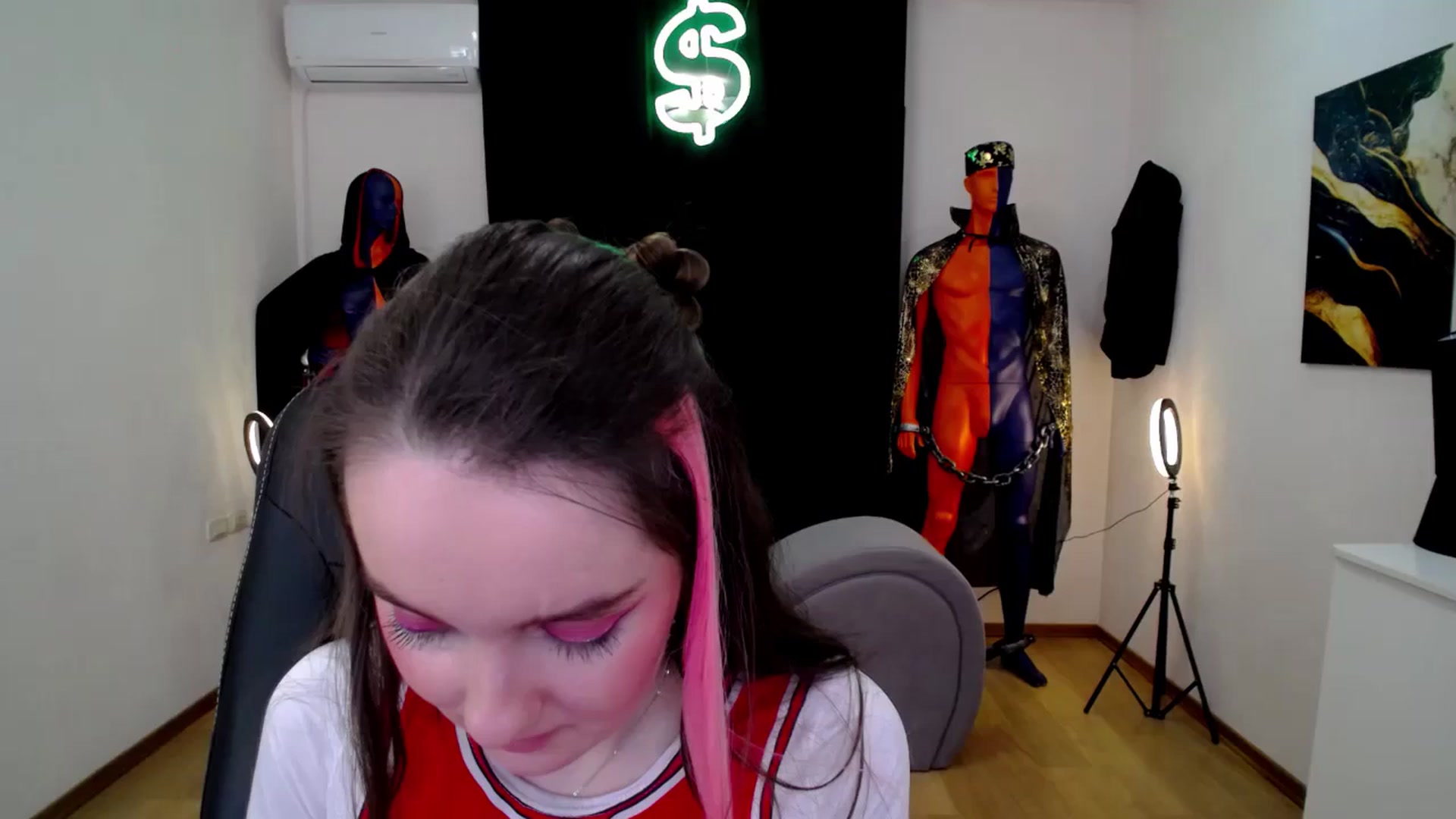 Gallery image thumbnail from Milim_Nava's myfreecams stream on, 11/22/2024, 16:49 image 18 of 20