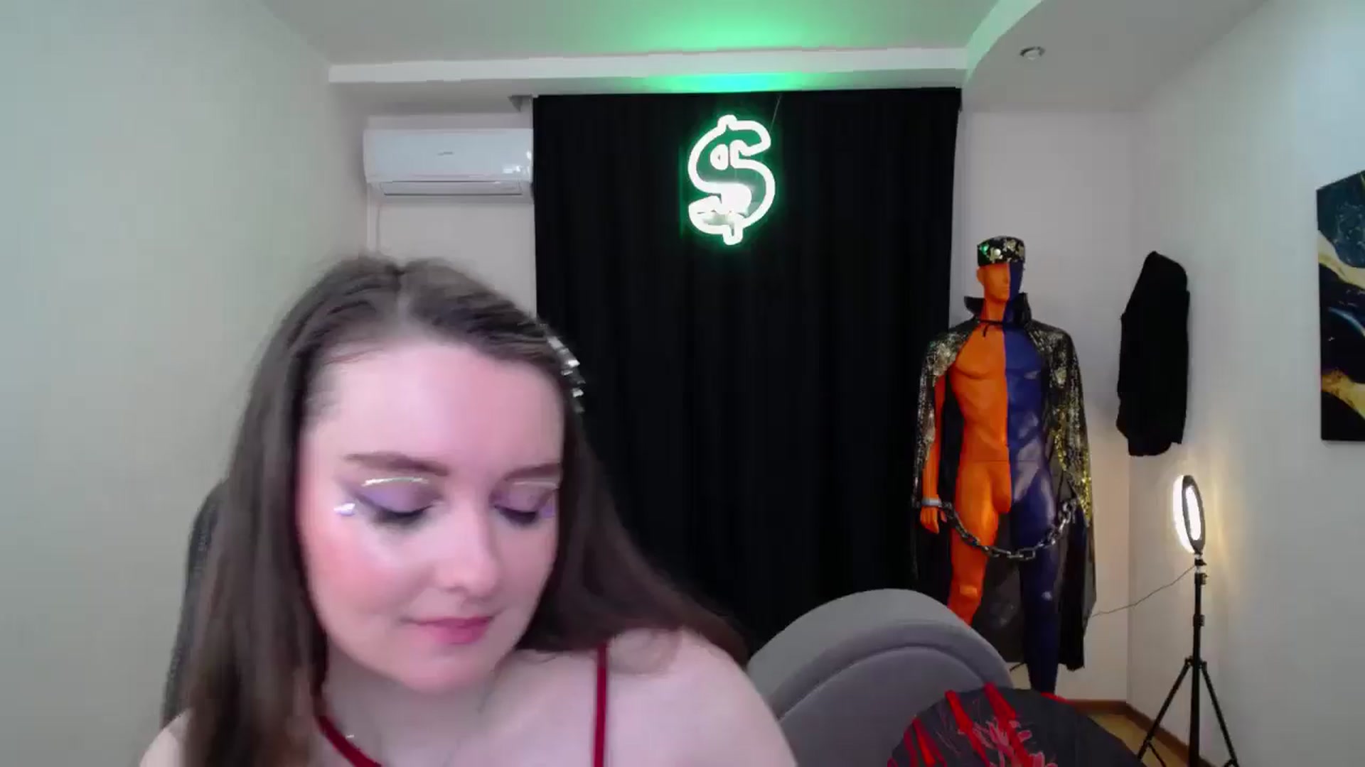 Gallery image thumbnail from Milim_Nava's myfreecams stream on, 11/23/2024, 16:02 image 13 of 20