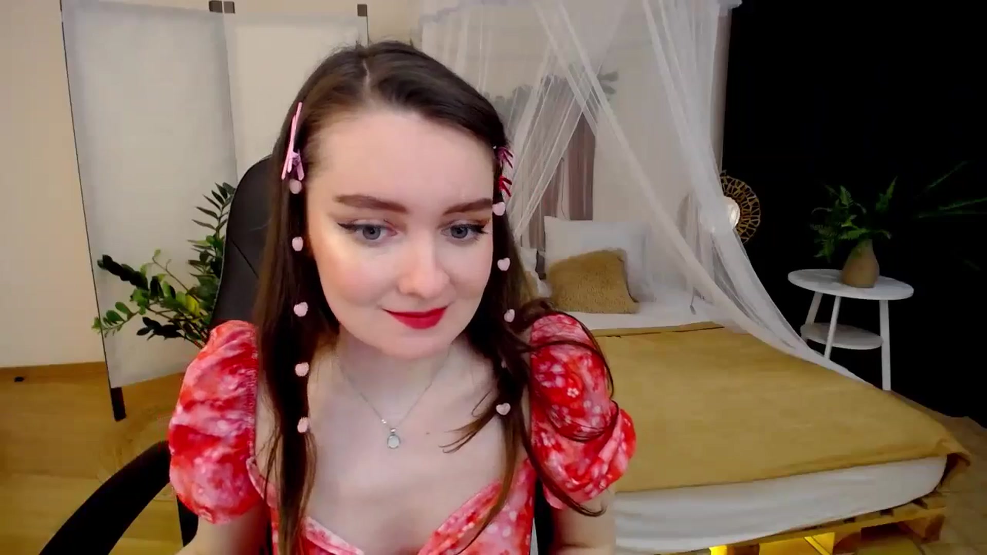 Gallery image thumbnail from Milim_Nava's myfreecams stream on, 11/25/2024, 18:32 image 12 of 20