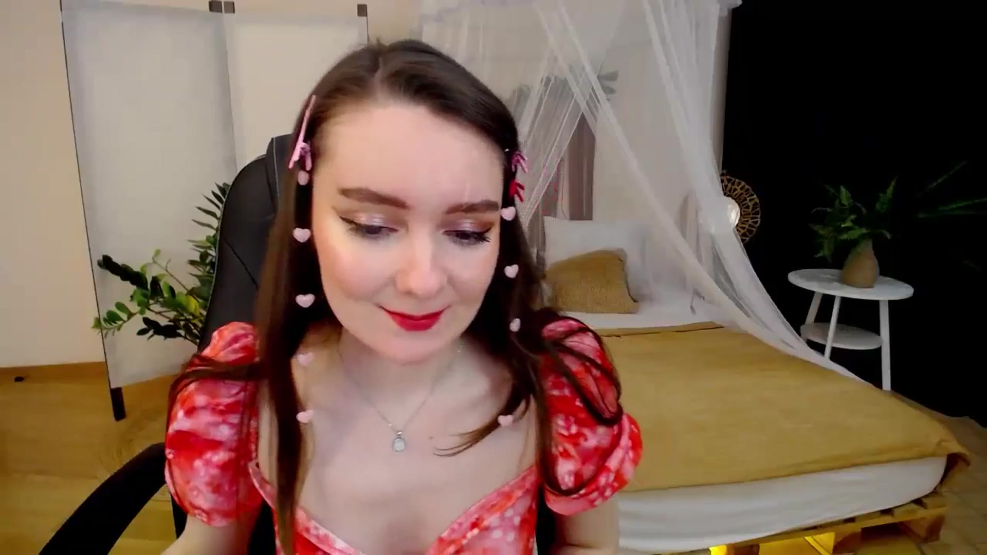 Gallery image thumbnail from Milim_Nava's myfreecams stream on, 11/25/2024, 18:32 image 10 of 20