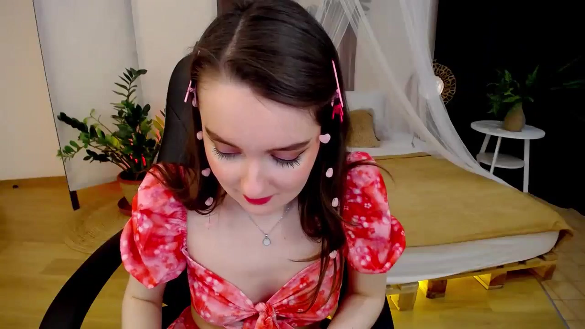 Gallery image thumbnail from Milim_Nava's myfreecams stream on, 11/25/2024, 19:20 image 8 of 20