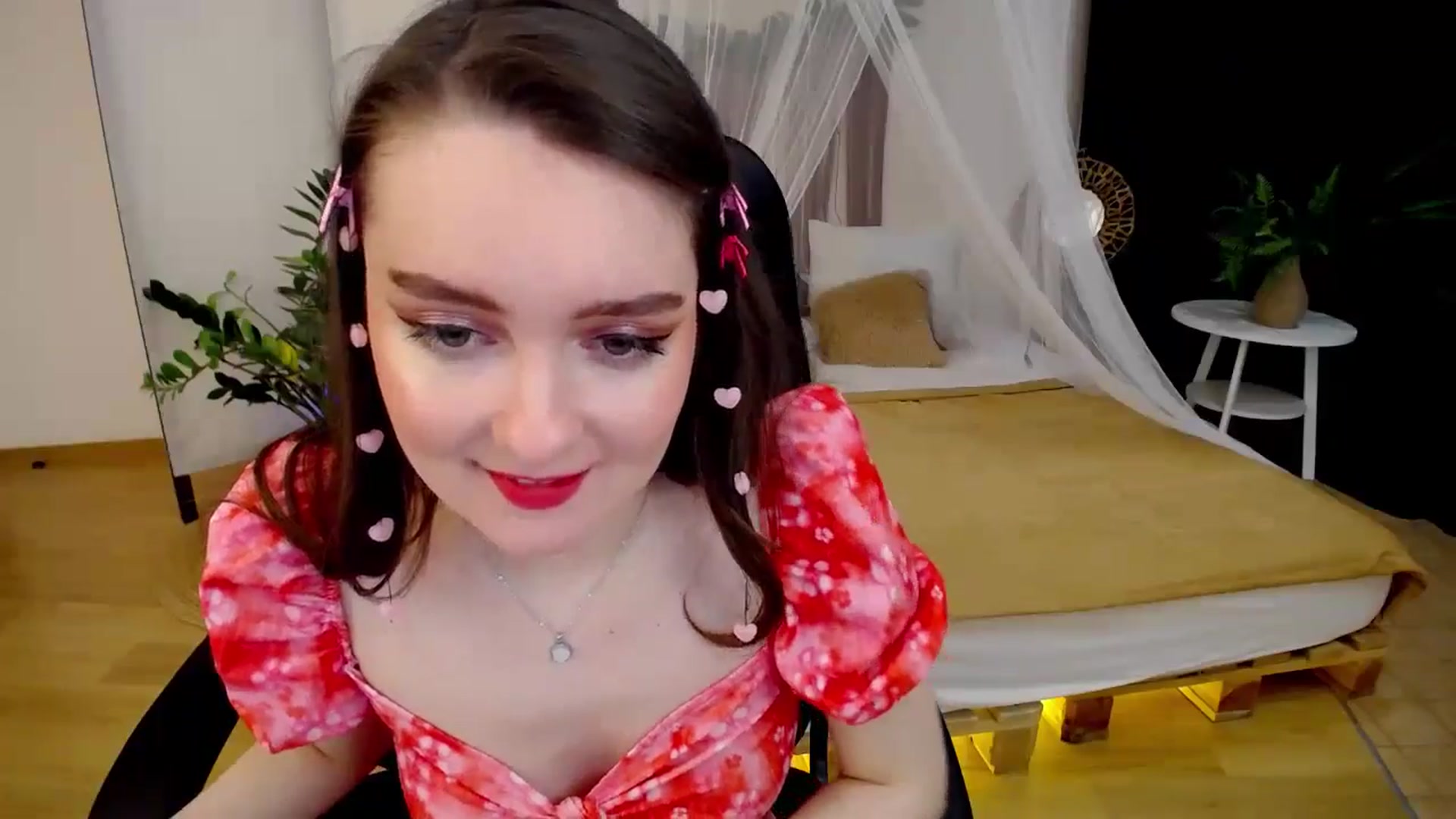 Gallery image thumbnail from Milim_Nava's myfreecams stream on, 11/25/2024, 19:20 image 13 of 20