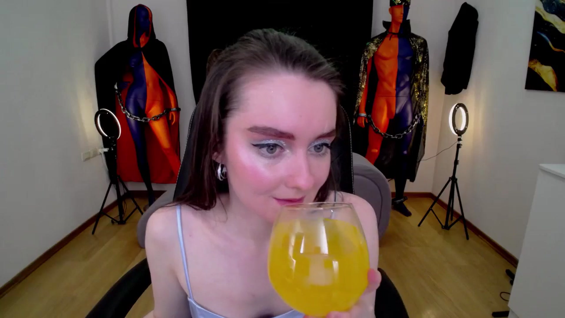 Gallery image thumbnail from Milim_Nava's myfreecams stream on, 11/26/2024, 19:29 image 6 of 20