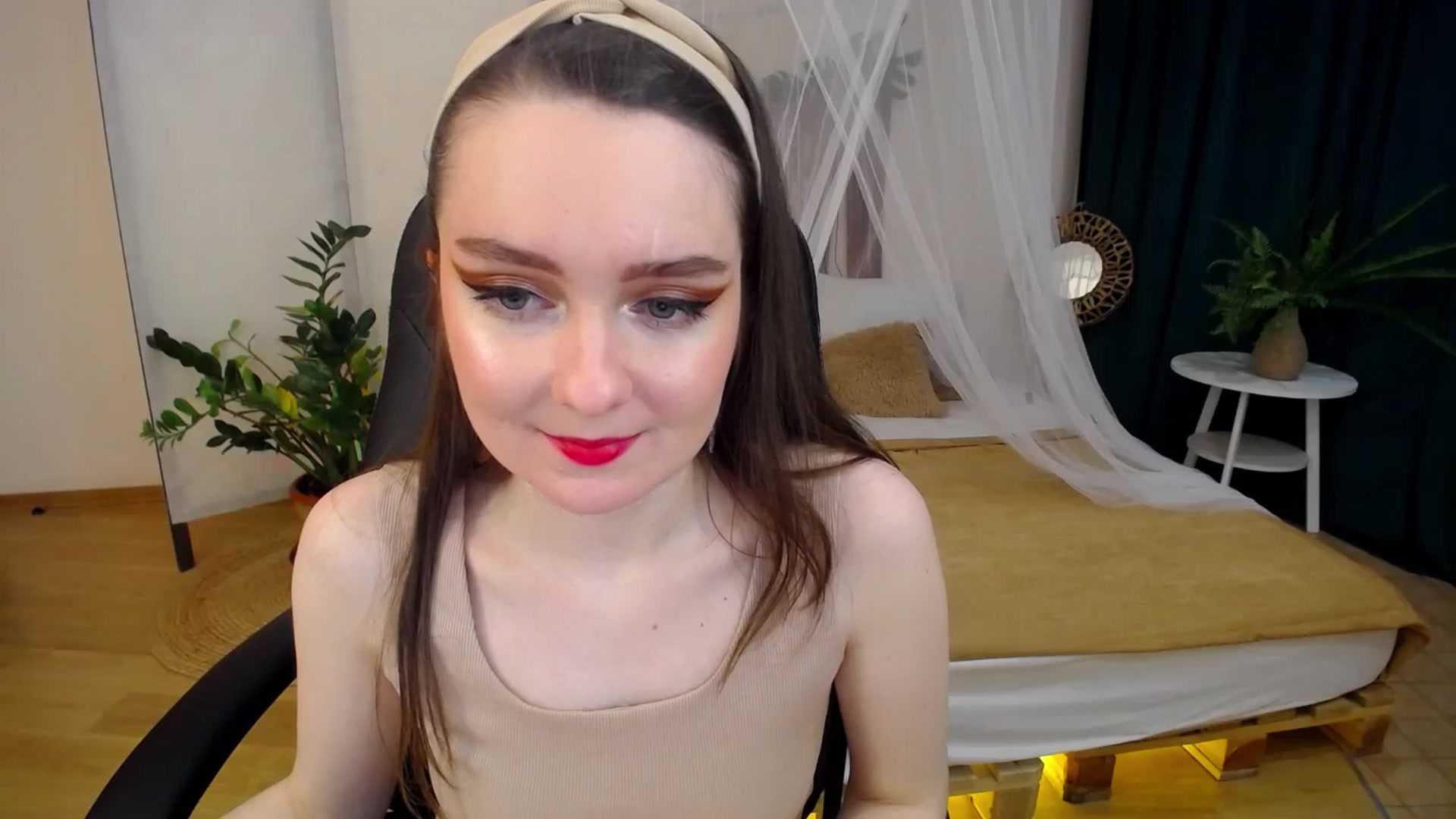 Gallery image thumbnail from Milim_Nava's myfreecams stream on, 11/28/2024, 20:37 image 2 of 20