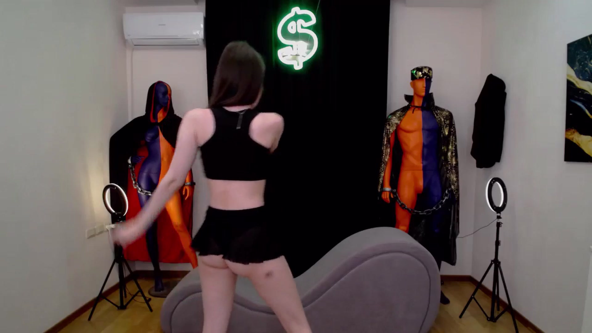 Gallery image thumbnail from Milim_Nava's myfreecams stream on, 11/30/2024, 14:19 image 3 of 20