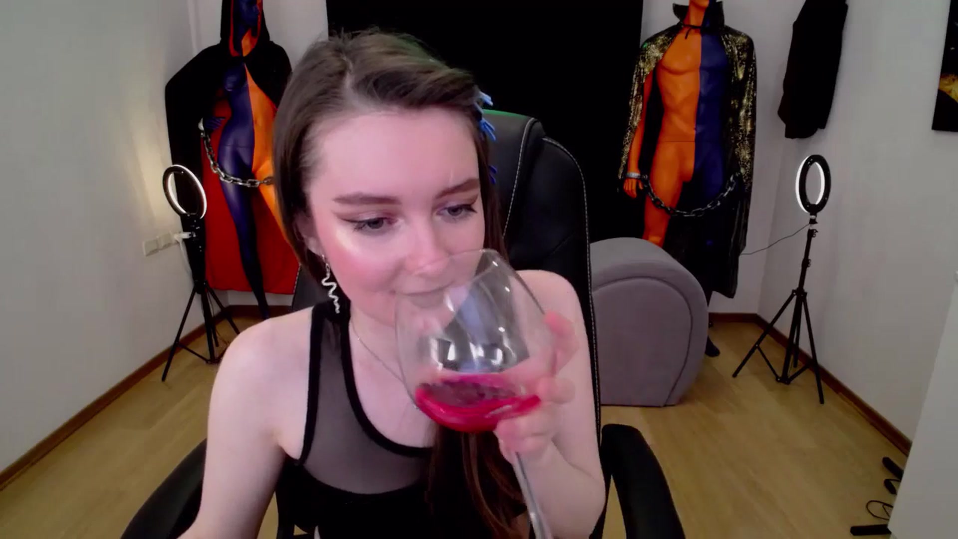 Gallery image thumbnail from Milim_Nava's myfreecams stream on, 11/30/2024, 14:19 image 14 of 20