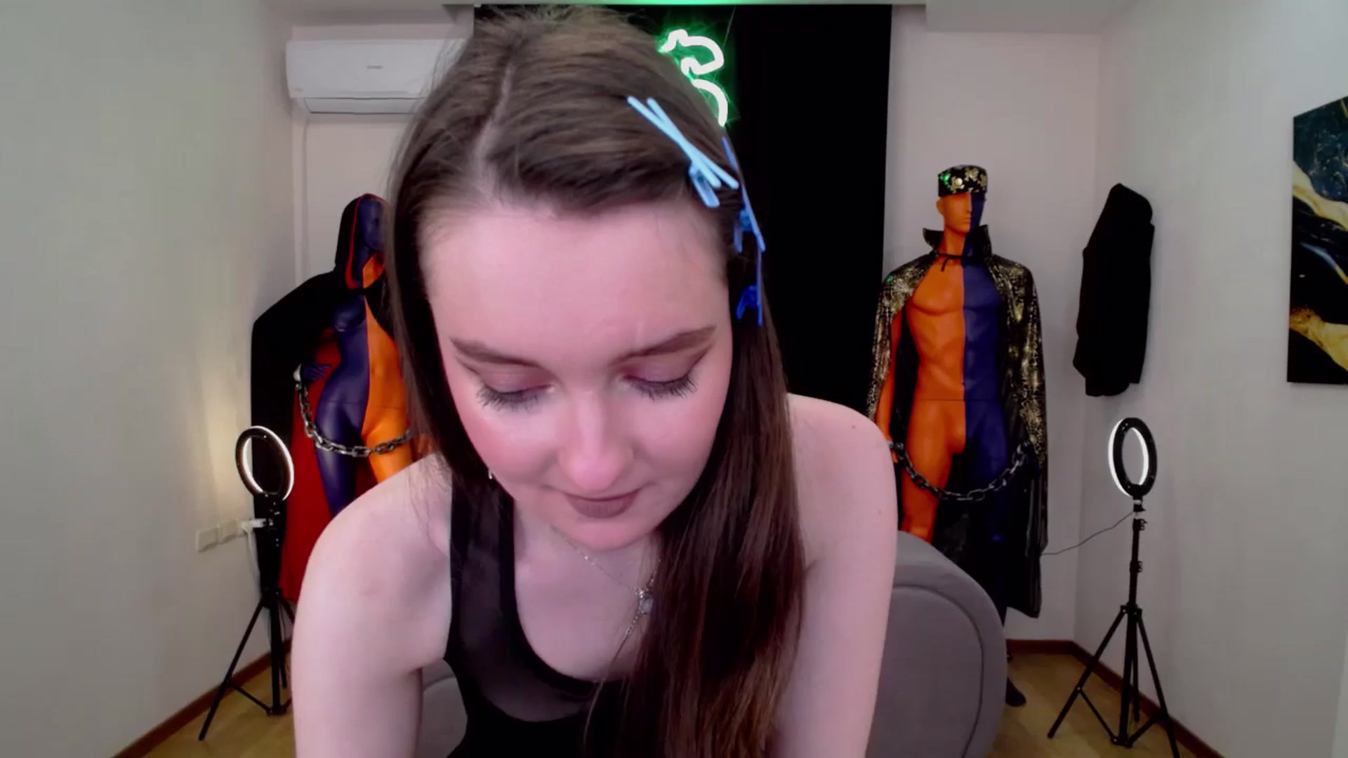 Gallery image thumbnail from Milim_Nava's myfreecams stream on, 11/30/2024, 15:42 image 8 of 20