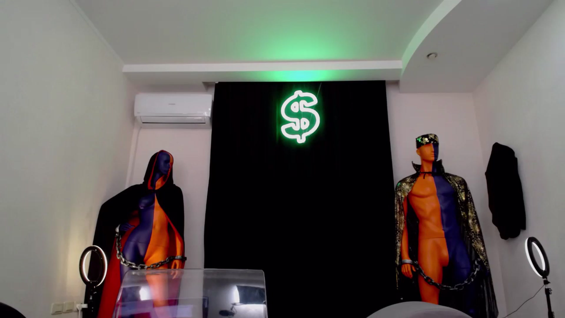 Gallery image thumbnail from Milim_Nava's myfreecams stream on, 11/30/2024, 15:42 image 17 of 20