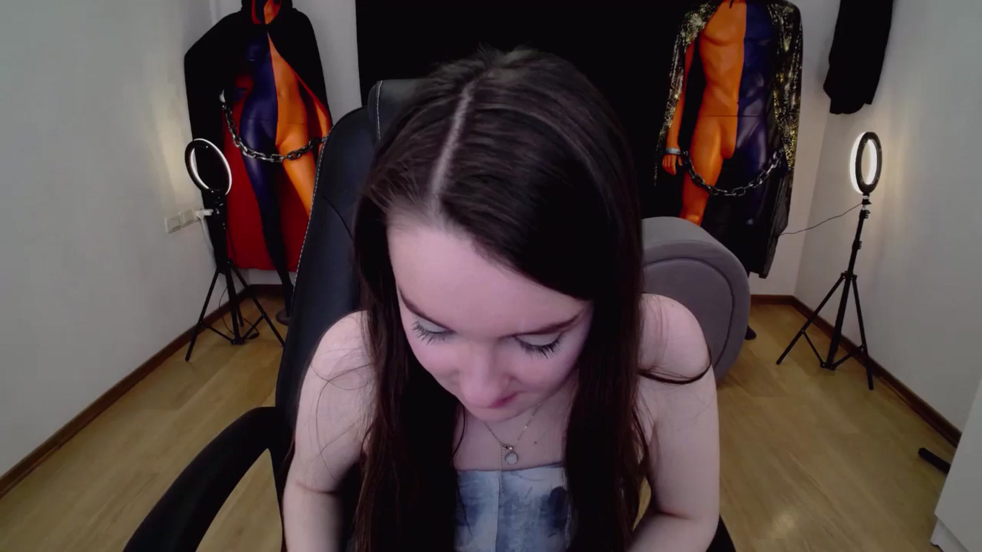 Gallery image thumbnail from Milim_Nava's myfreecams stream on, 12/04/2024, 09:02 image 17 of 20