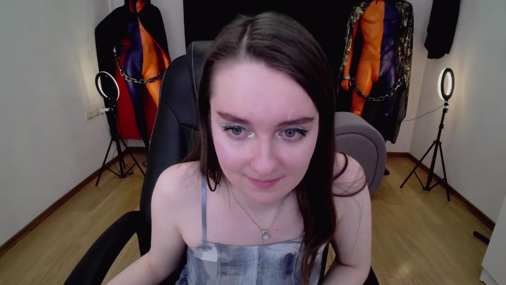 Gallery image thumbnail from Milim_Nava's myfreecams stream on, 12/04/2024, 09:02 image 16 of 20