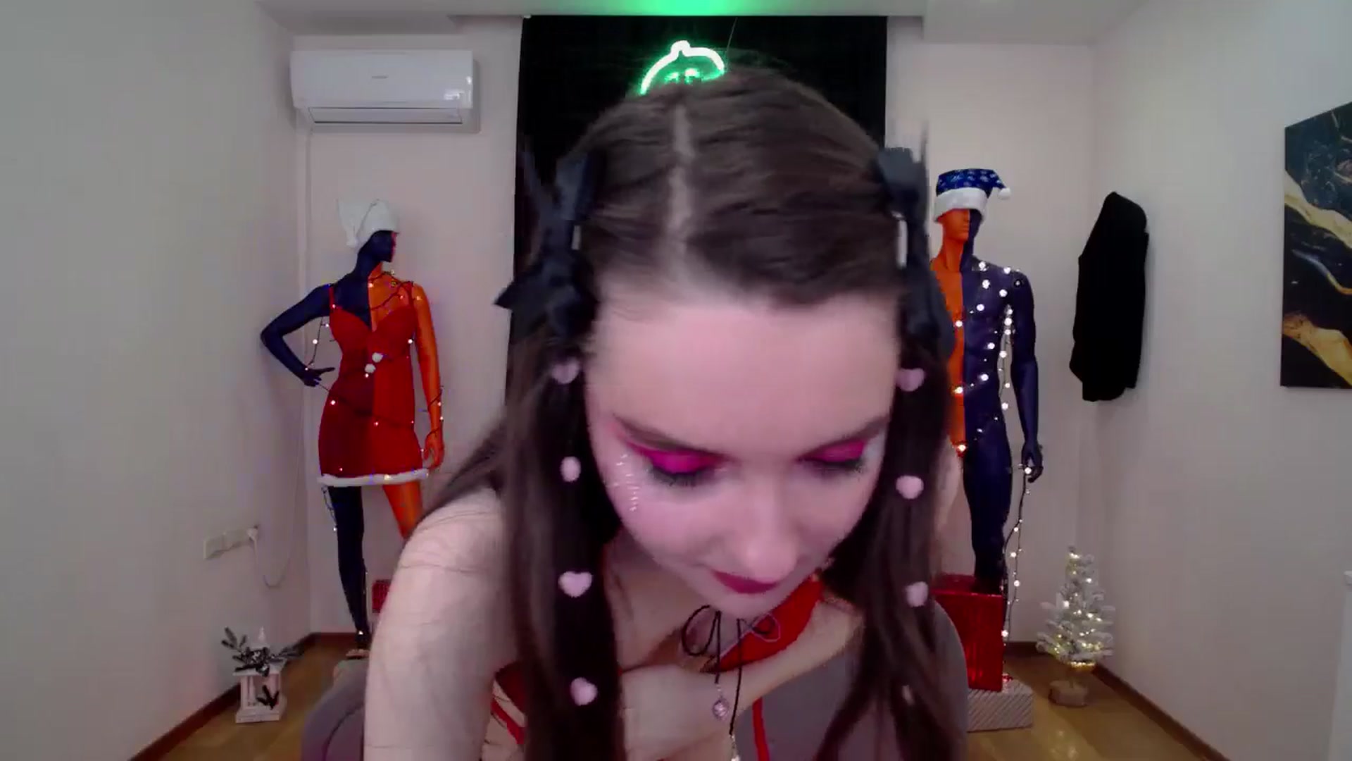 Gallery image thumbnail from Milim_Nava's myfreecams stream on, 12/07/2024, 13:21 image 17 of 20