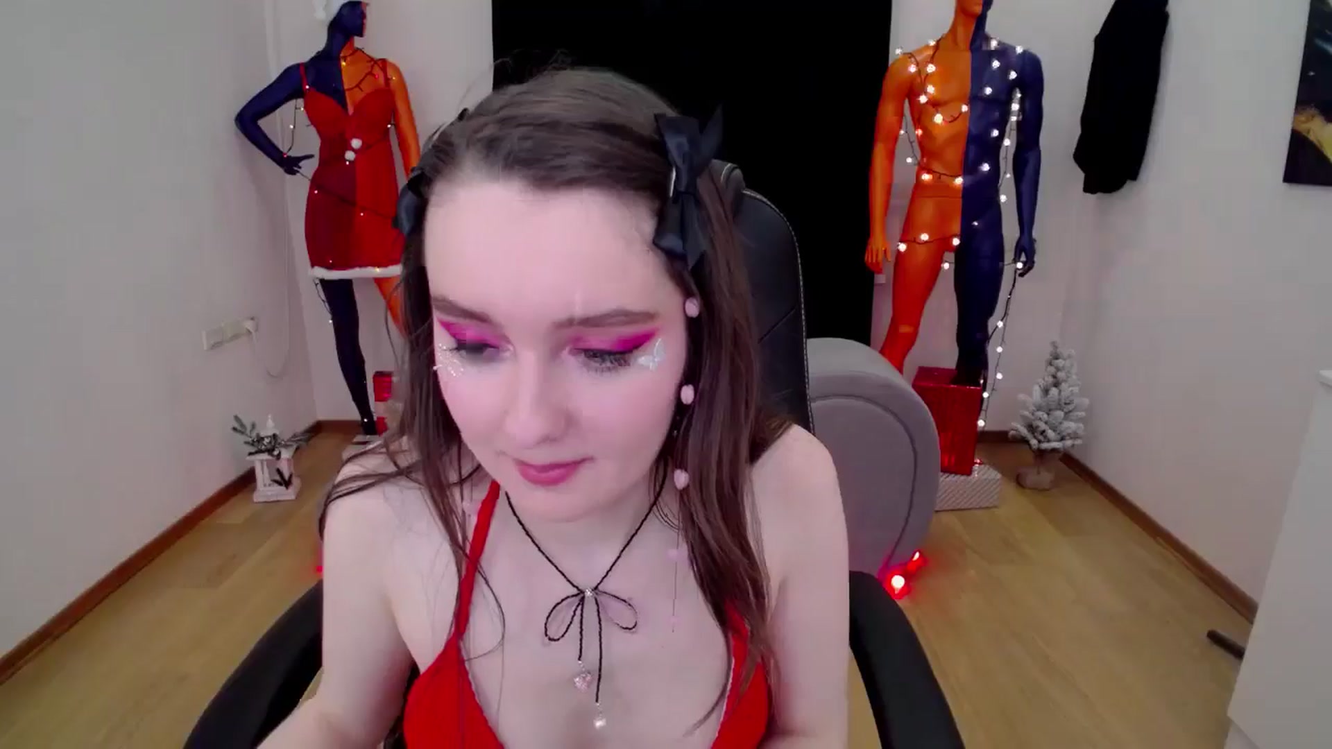 Gallery image thumbnail from Milim_Nava's myfreecams stream on, 12/07/2024, 15:34 image 10 of 20
