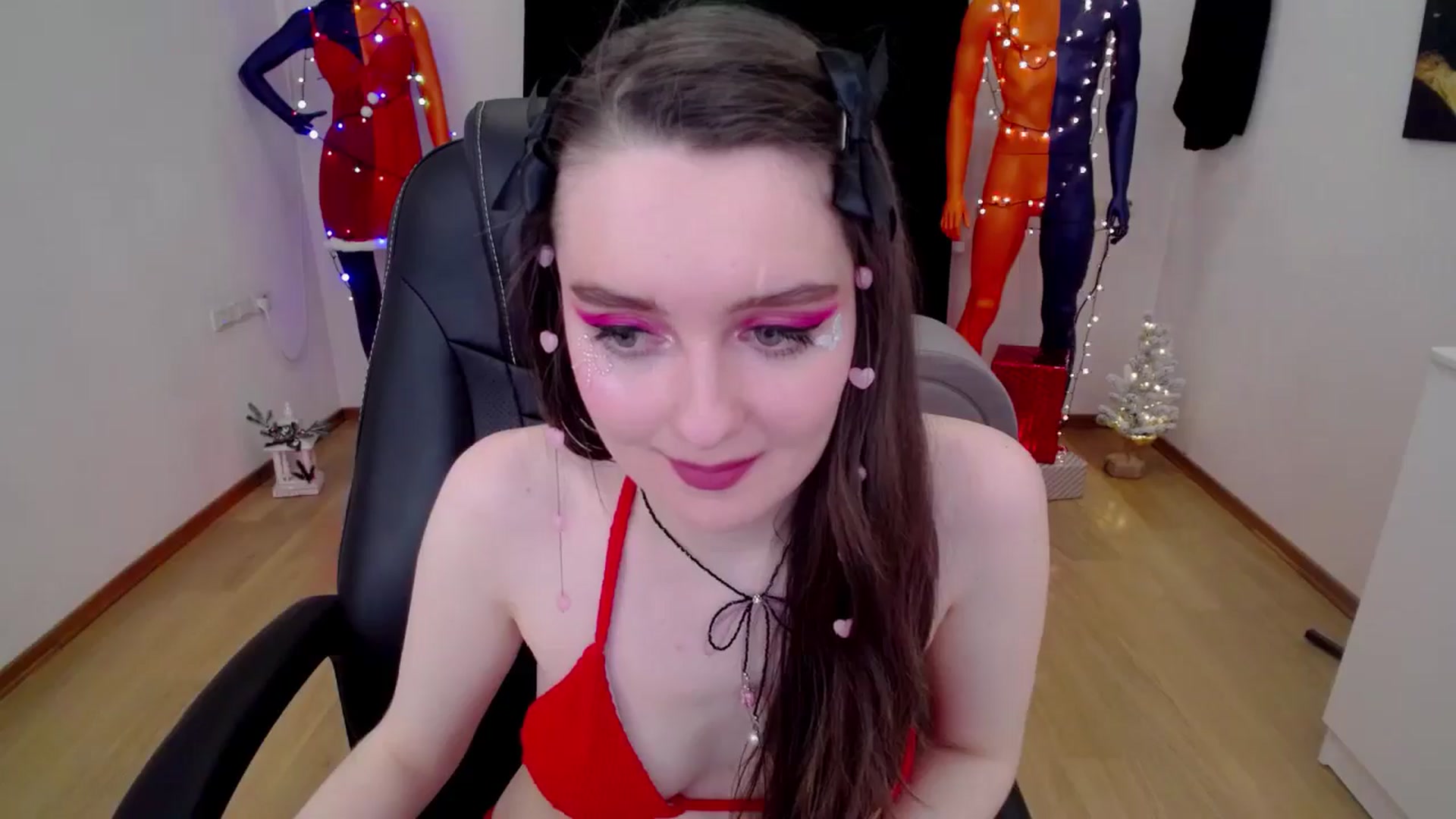 Gallery image thumbnail from Milim_Nava's myfreecams stream on, 12/07/2024, 16:28 image 14 of 20