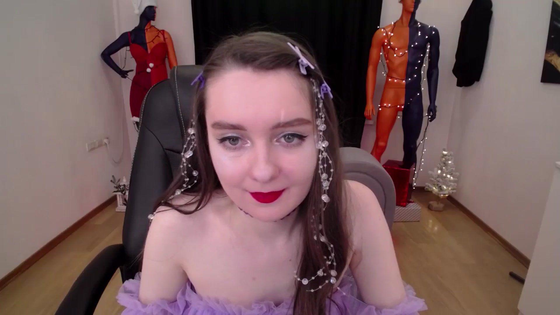 Gallery image thumbnail from Milim_Nava's myfreecams stream on, 12/08/2024, 11:45 image 10 of 20