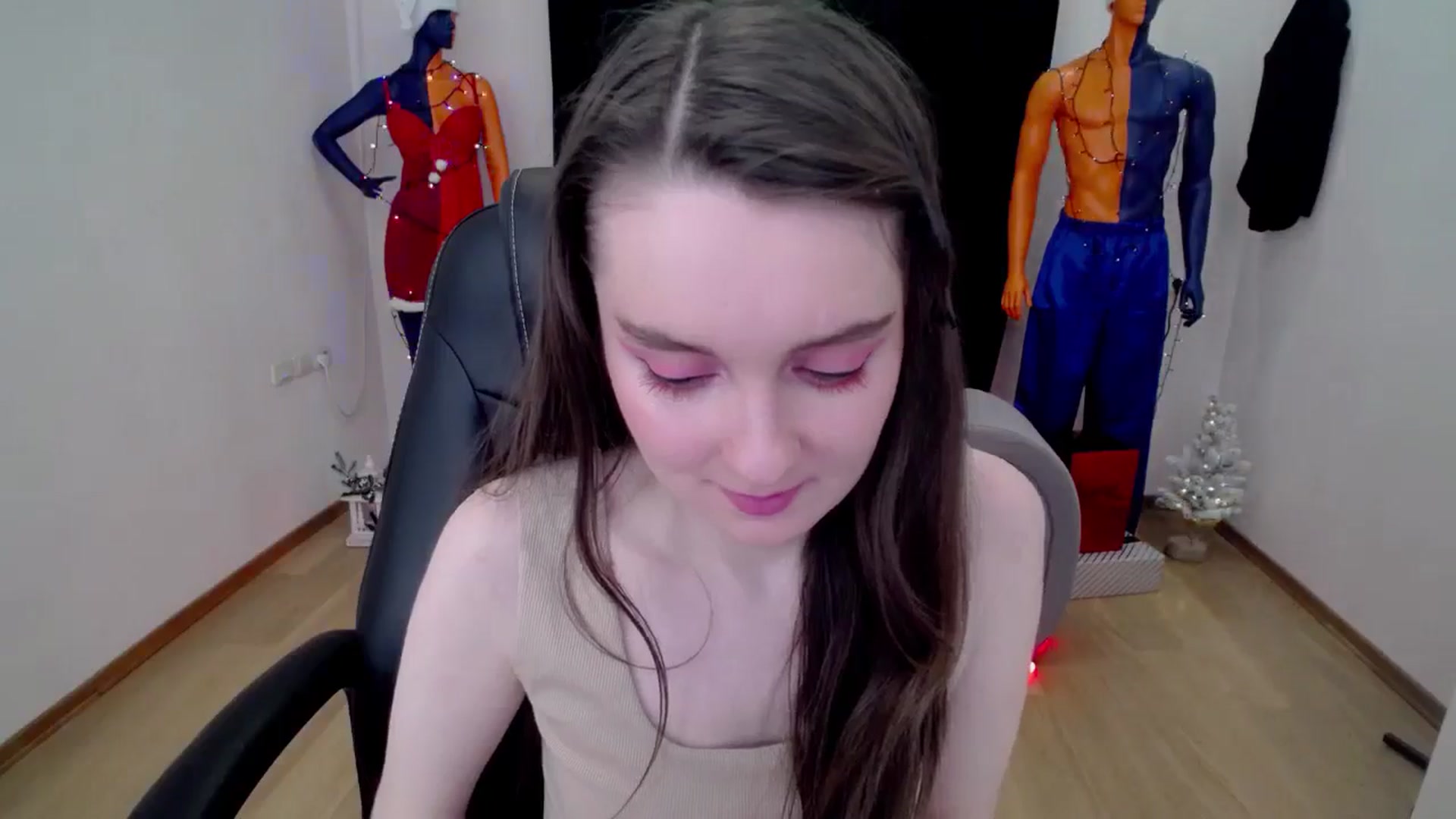 Gallery image thumbnail from Milim_Nava's myfreecams stream on, 12/11/2024, 12:13 image 13 of 20