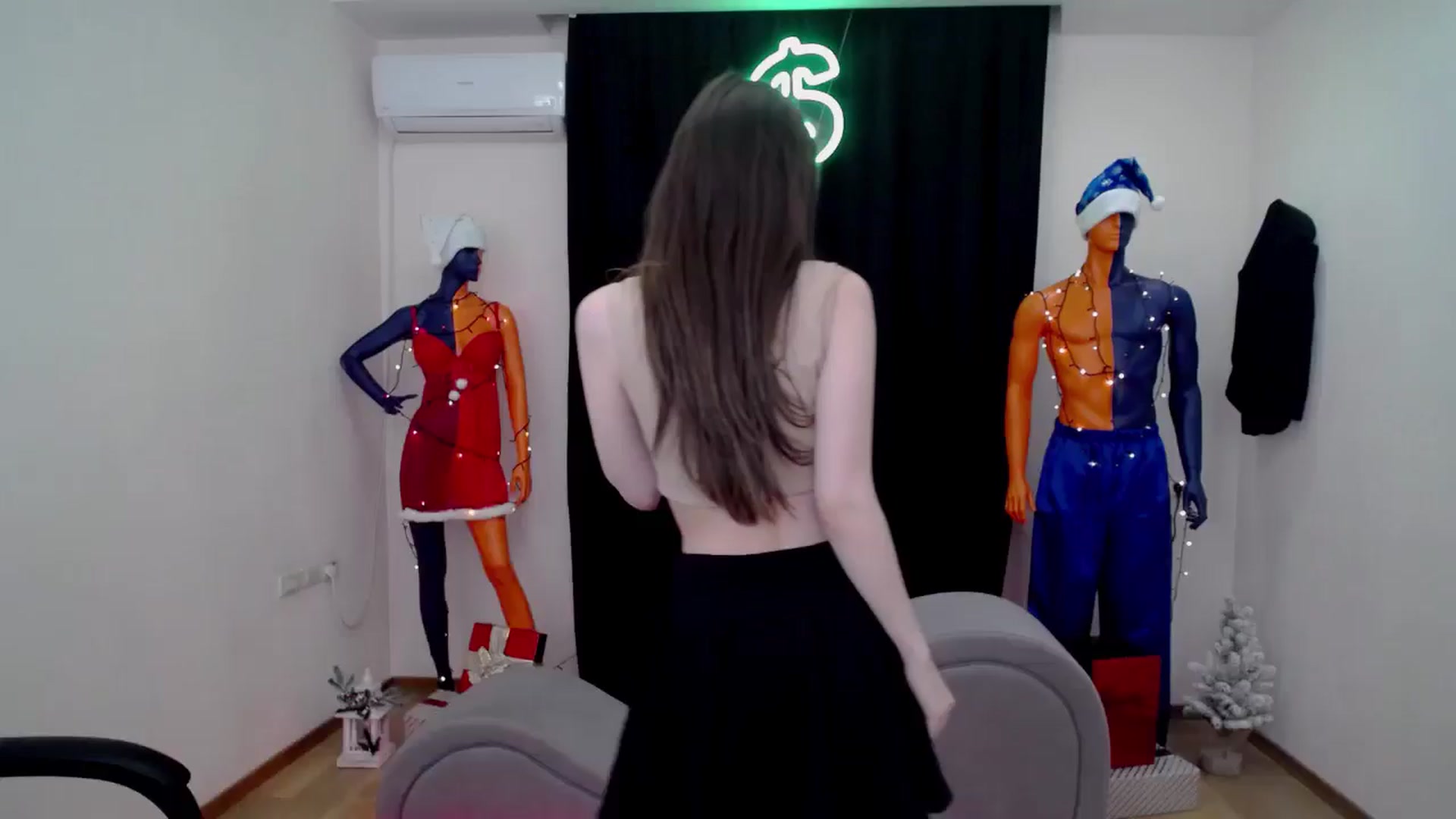 Gallery image thumbnail from Milim_Nava's myfreecams stream on, 12/11/2024, 12:51 image 9 of 20