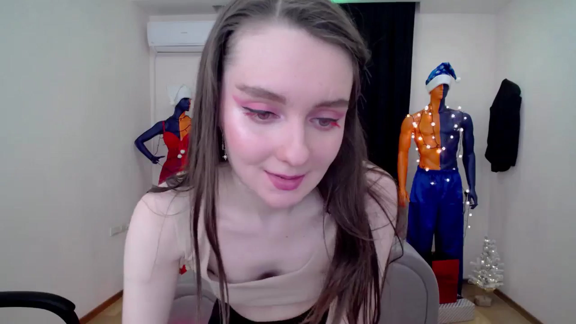 Gallery image thumbnail from Milim_Nava's myfreecams stream on, 12/11/2024, 12:51 image 14 of 20