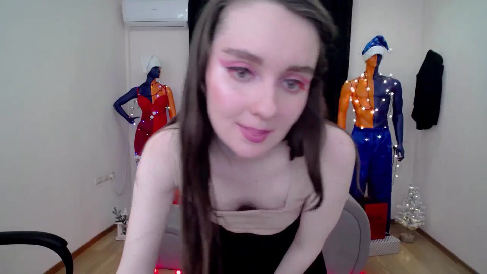 Gallery image thumbnail from Milim_Nava's myfreecams stream on, 12/11/2024, 12:51 image 18 of 20