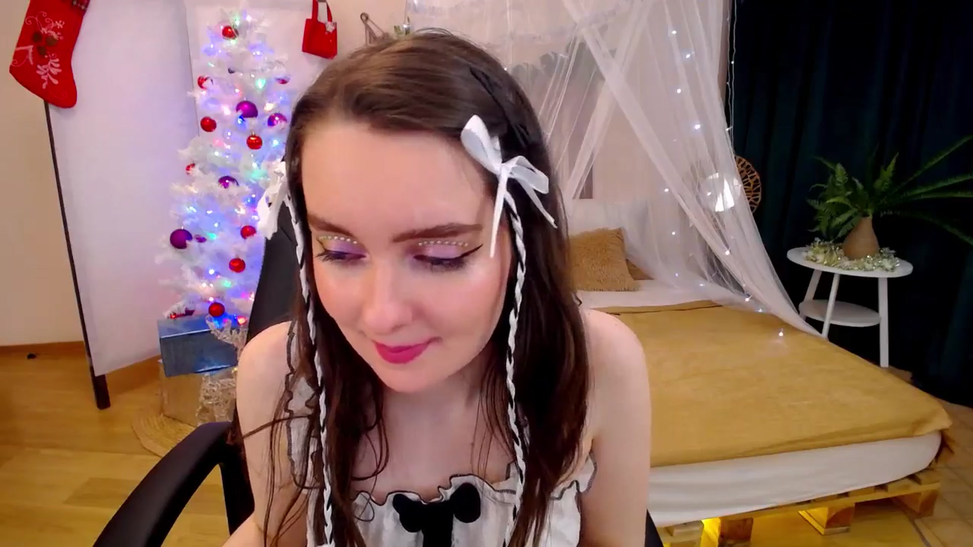 Gallery image thumbnail from Milim_Nava's myfreecams stream on, 12/12/2024, 20:20 image 2 of 20