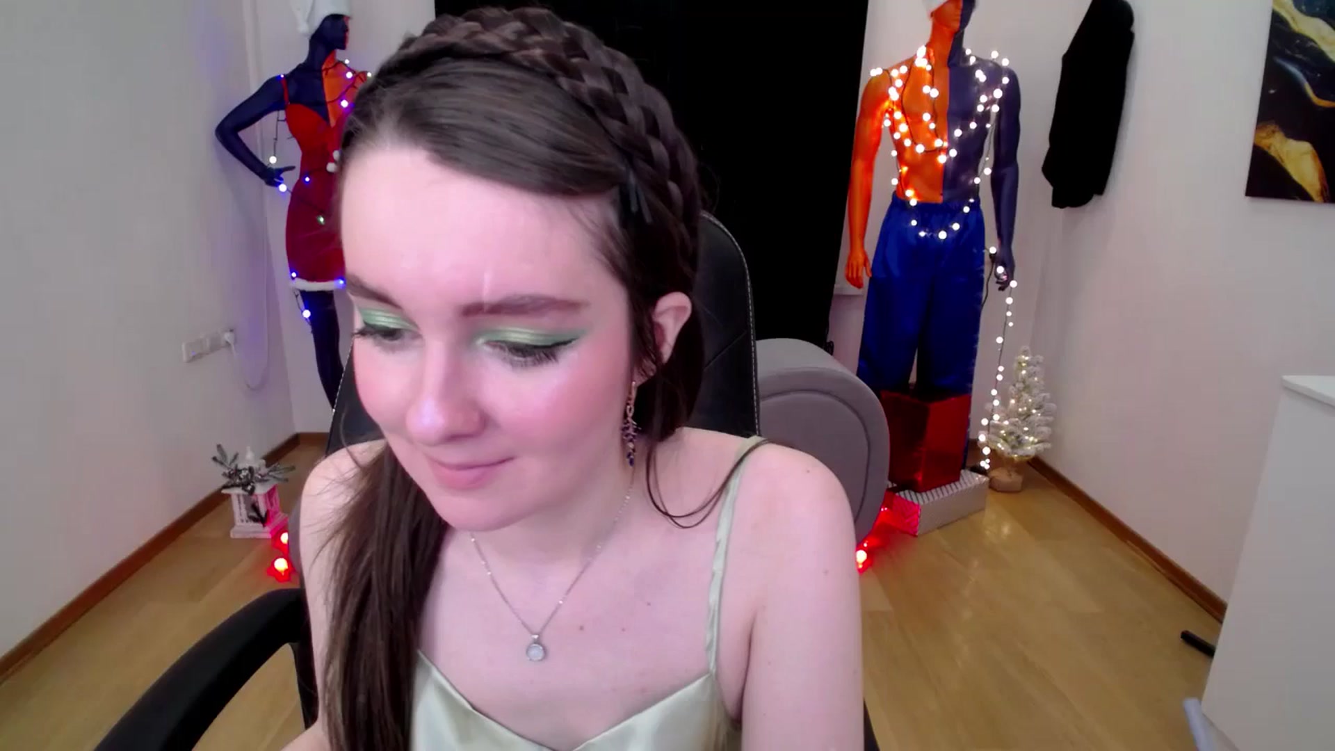 Gallery image thumbnail from Milim_Nava's myfreecams stream on, 12/15/2024, 19:02 image 12 of 20