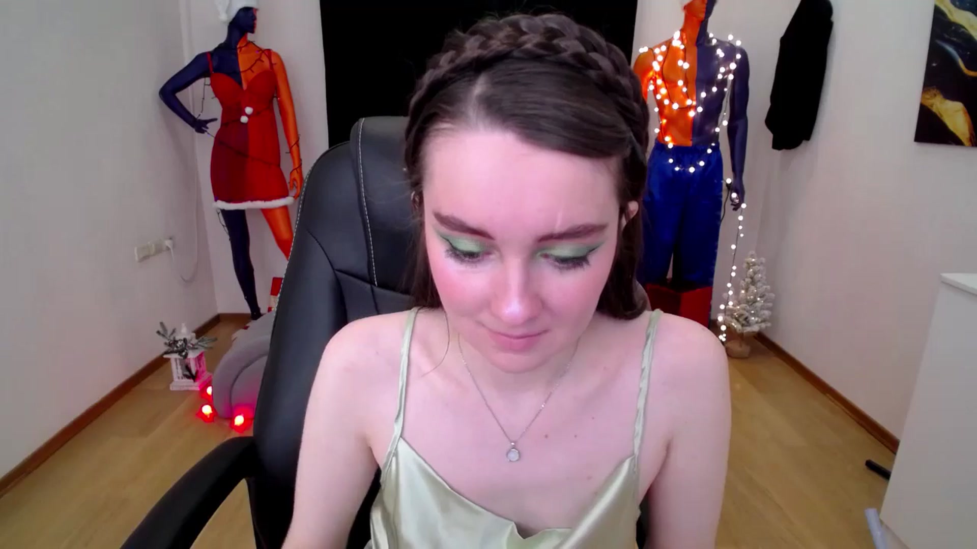 Gallery image thumbnail from Milim_Nava's myfreecams stream on, 12/15/2024, 19:02 image 7 of 20
