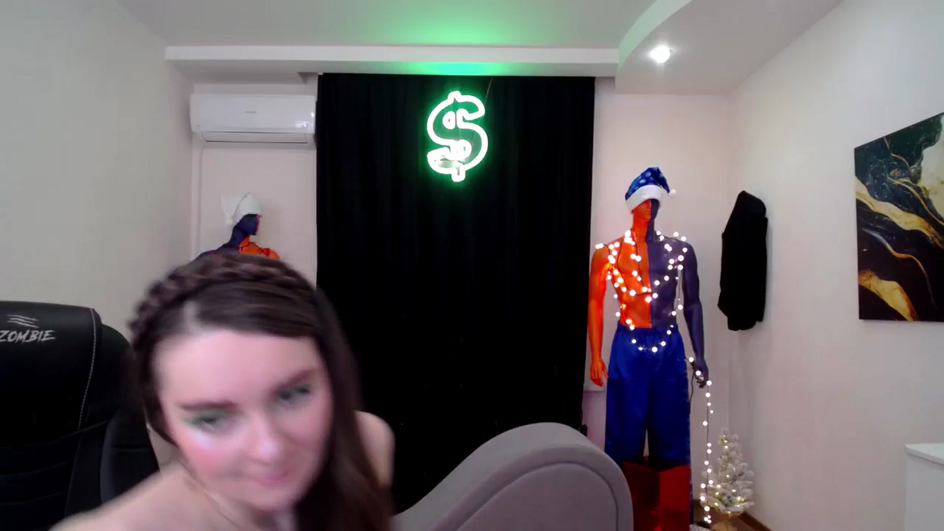 Gallery image thumbnail from Milim_Nava's myfreecams stream on, 12/15/2024, 19:47 image 16 of 20