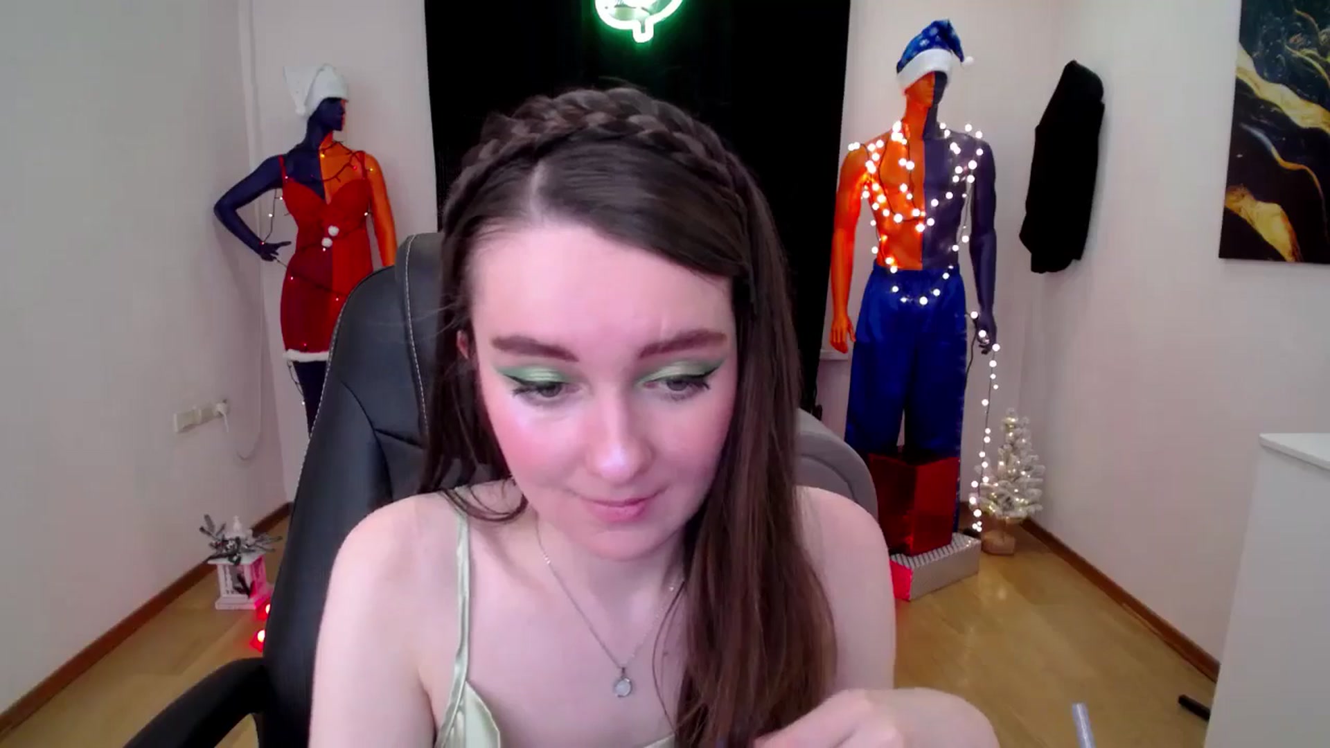 Gallery image thumbnail from Milim_Nava's myfreecams stream on, 12/15/2024, 19:47 image 3 of 20