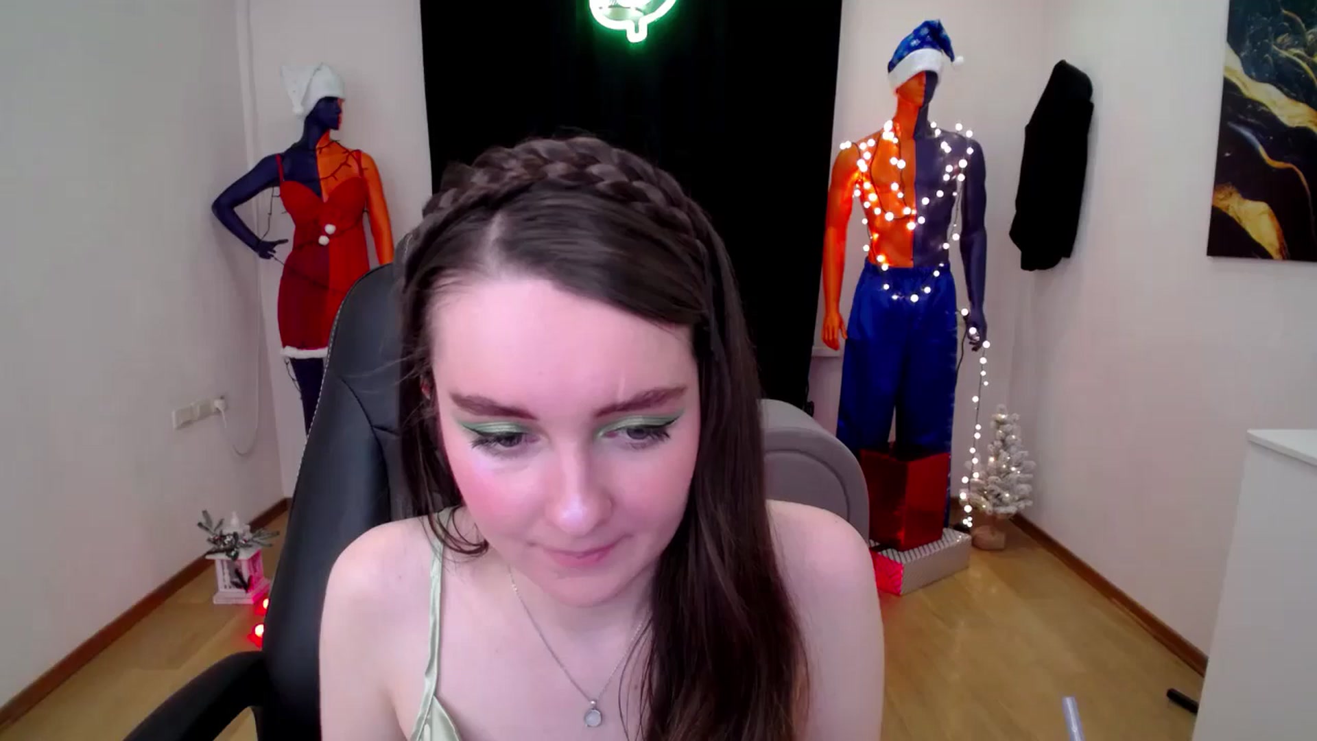 Gallery image thumbnail from Milim_Nava's myfreecams stream on, 12/15/2024, 19:47 image 4 of 20