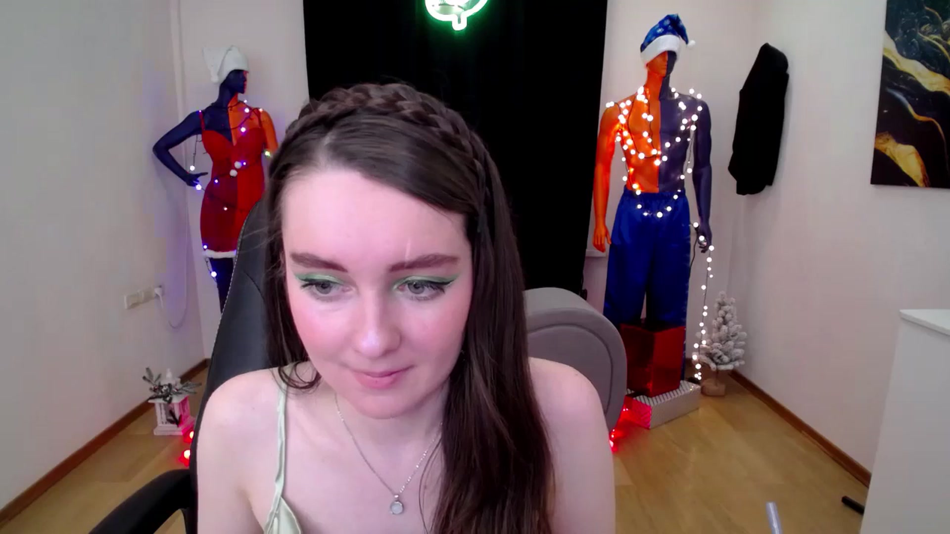 Gallery image thumbnail from Milim_Nava's myfreecams stream on, 12/15/2024, 19:47 image 7 of 20