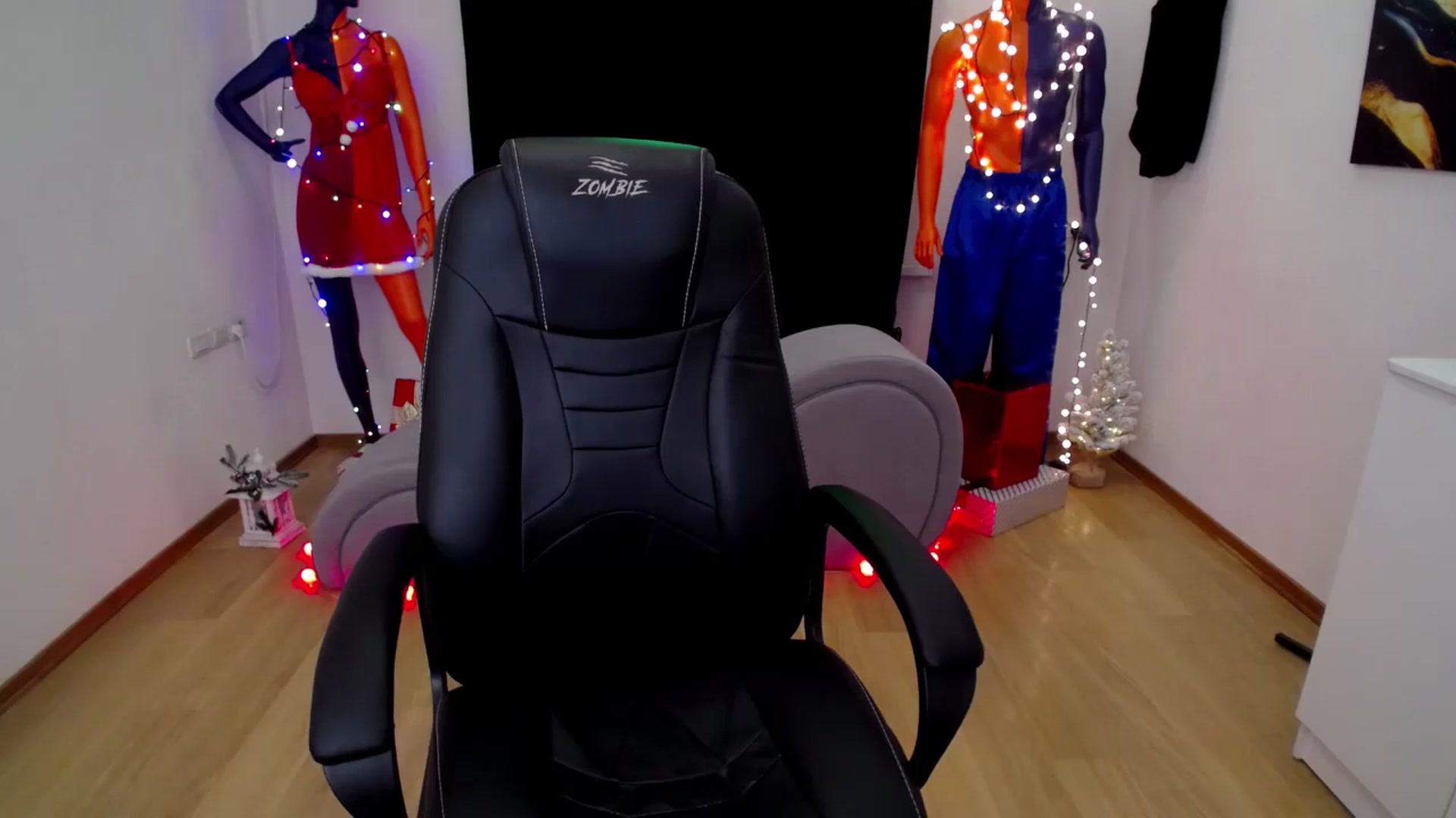 Gallery image thumbnail from Milim_Nava's myfreecams stream on, 12/15/2024, 21:36 image 14 of 20