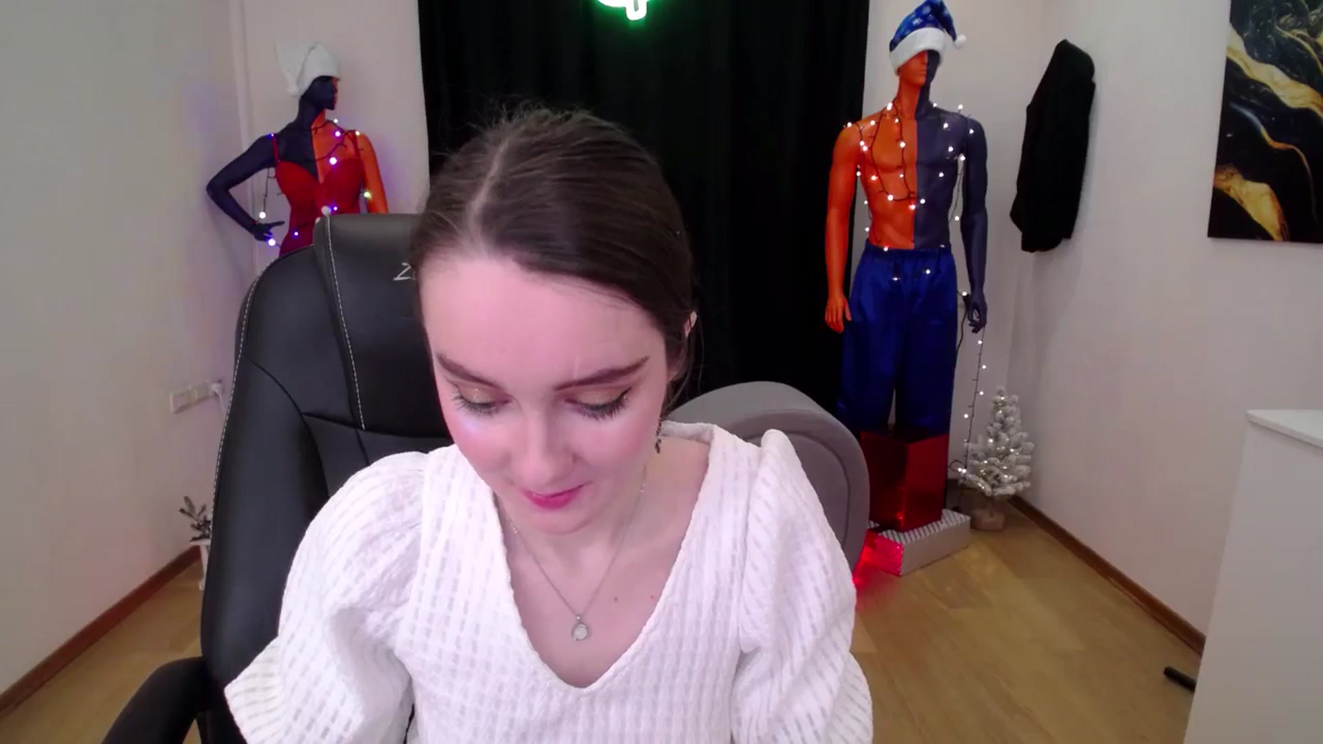 Gallery image thumbnail from Milim_Nava's myfreecams stream on, 12/17/2024, 10:49 image 2 of 20
