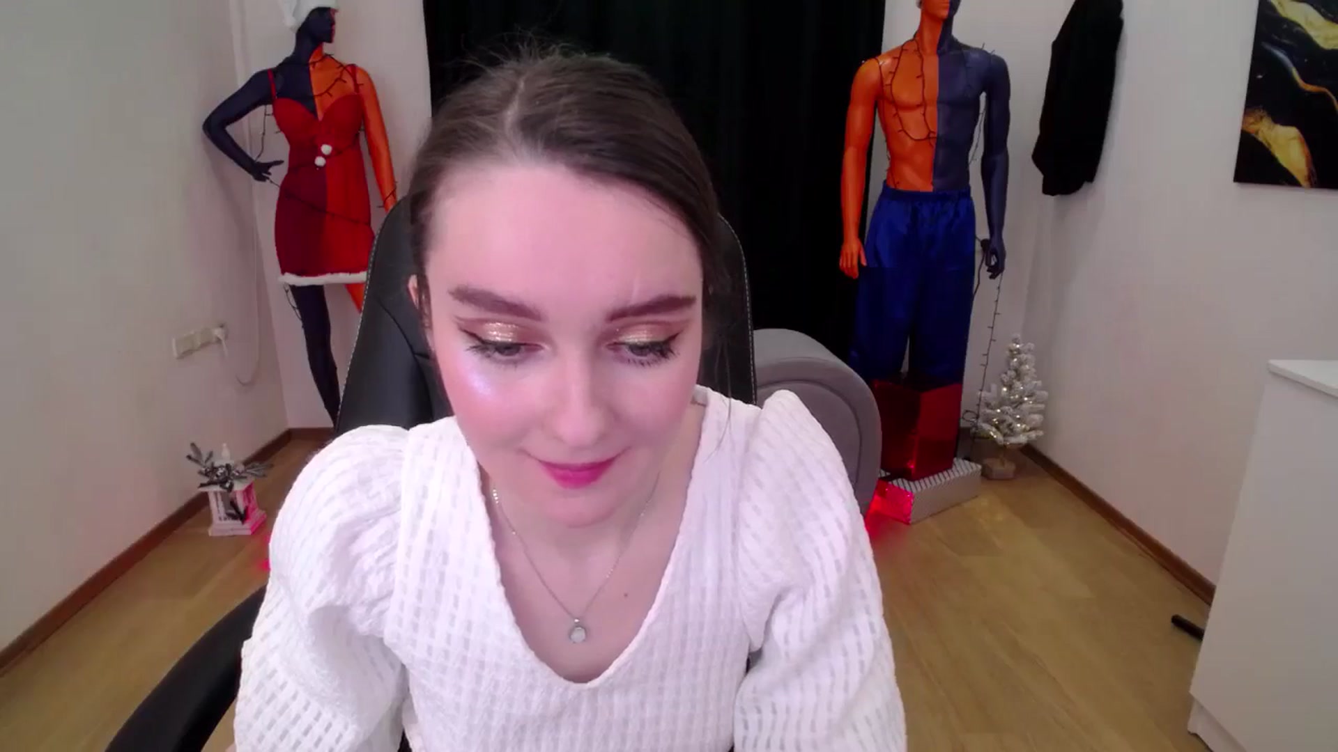 Gallery image thumbnail from Milim_Nava's myfreecams stream on, 12/17/2024, 12:10 image 13 of 20