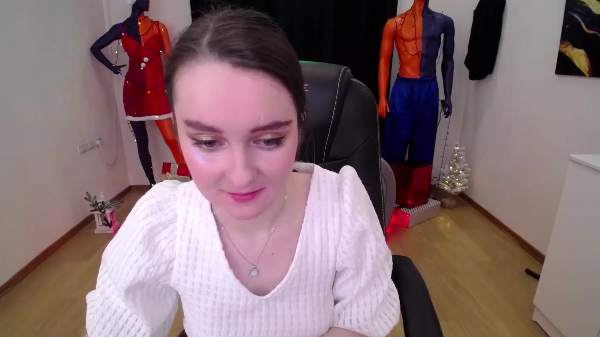 Gallery image thumbnail from Milim_Nava's myfreecams stream on, 12/17/2024, 12:10 image 5 of 20