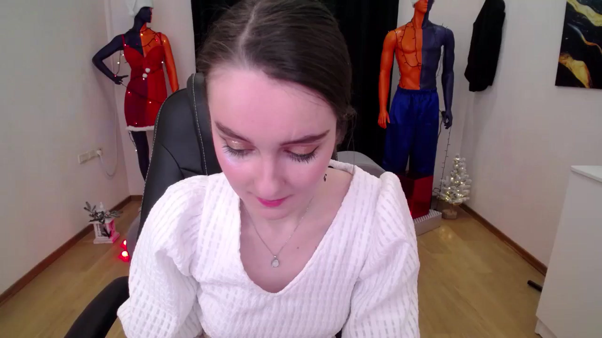 Gallery image thumbnail from Milim_Nava's myfreecams stream on, 12/17/2024, 12:10 image 8 of 20