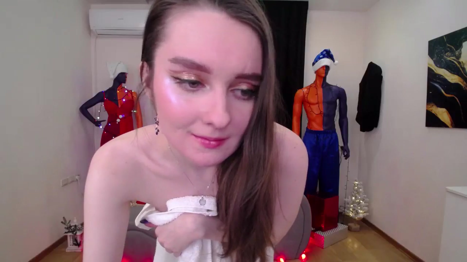 Gallery image thumbnail from Milim_Nava's myfreecams stream on, 12/17/2024, 14:08 image 7 of 20