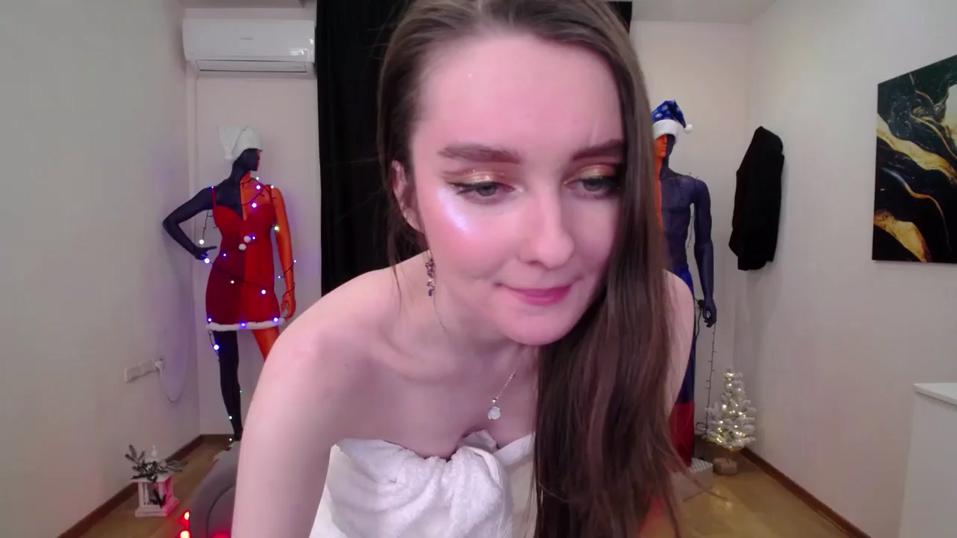 Gallery image thumbnail from Milim_Nava's myfreecams stream on, 12/17/2024, 14:08 image 14 of 20