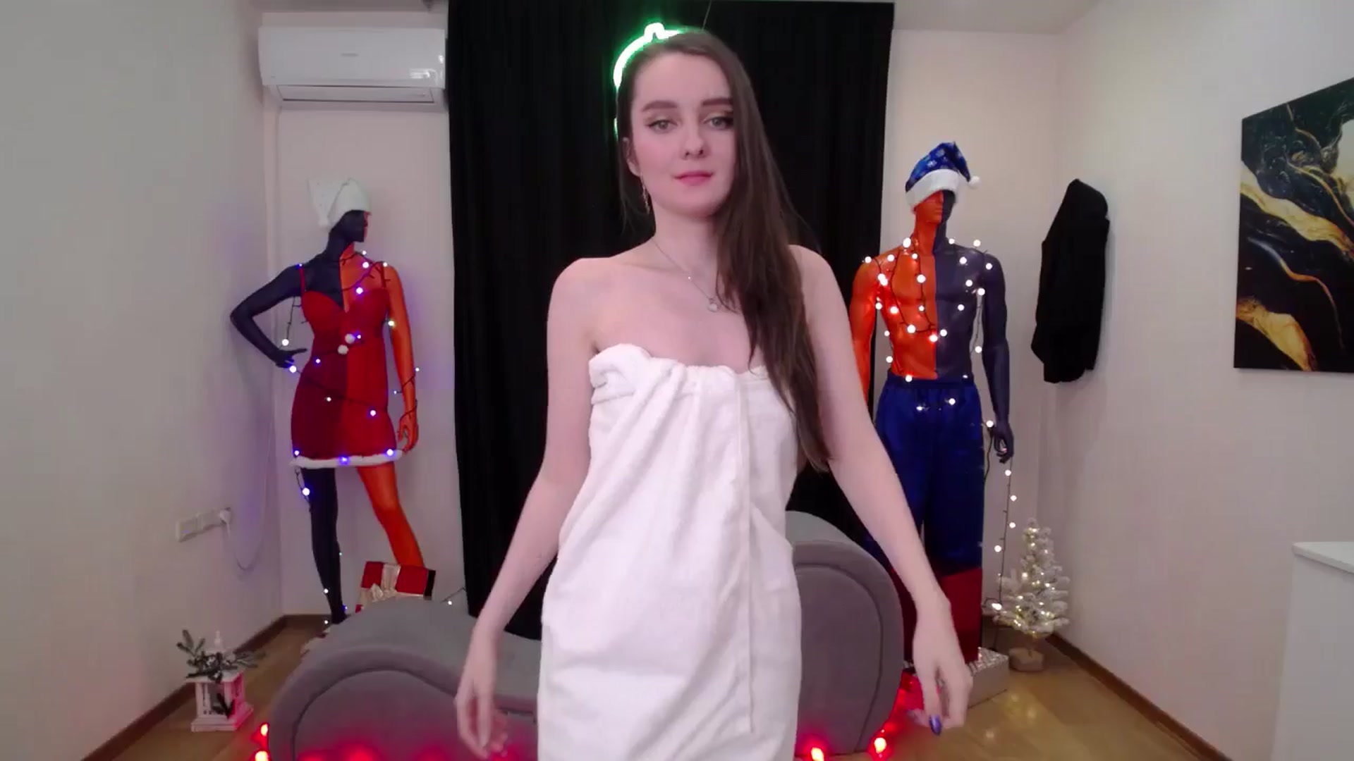 Gallery image thumbnail from Milim_Nava's myfreecams stream on, 12/17/2024, 14:08 image 13 of 20