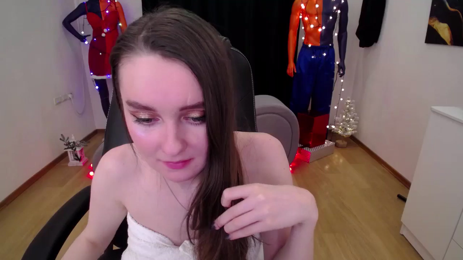 Gallery image thumbnail from Milim_Nava's myfreecams stream on, 12/17/2024, 15:07 image 5 of 20
