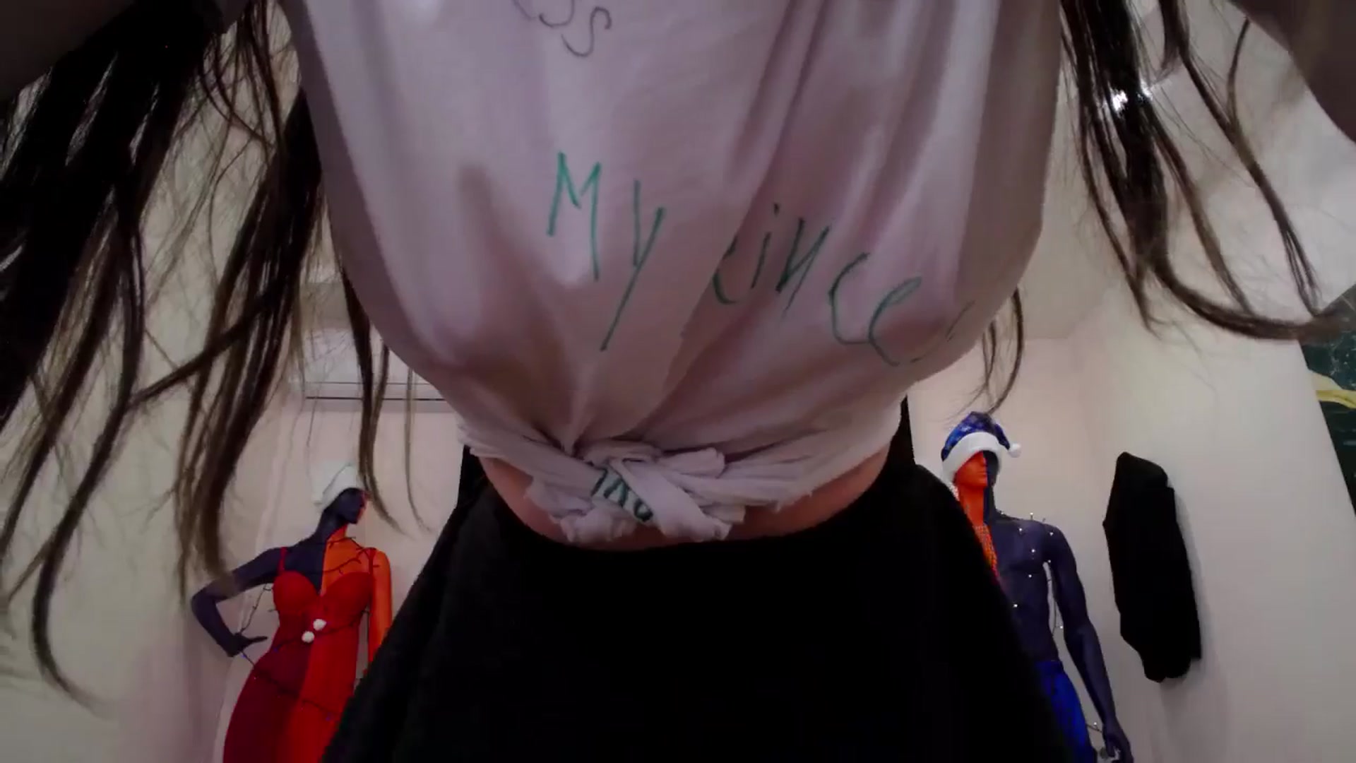 Gallery image thumbnail from Milim_Nava's myfreecams stream on, 12/17/2024, 16:15 image 15 of 20