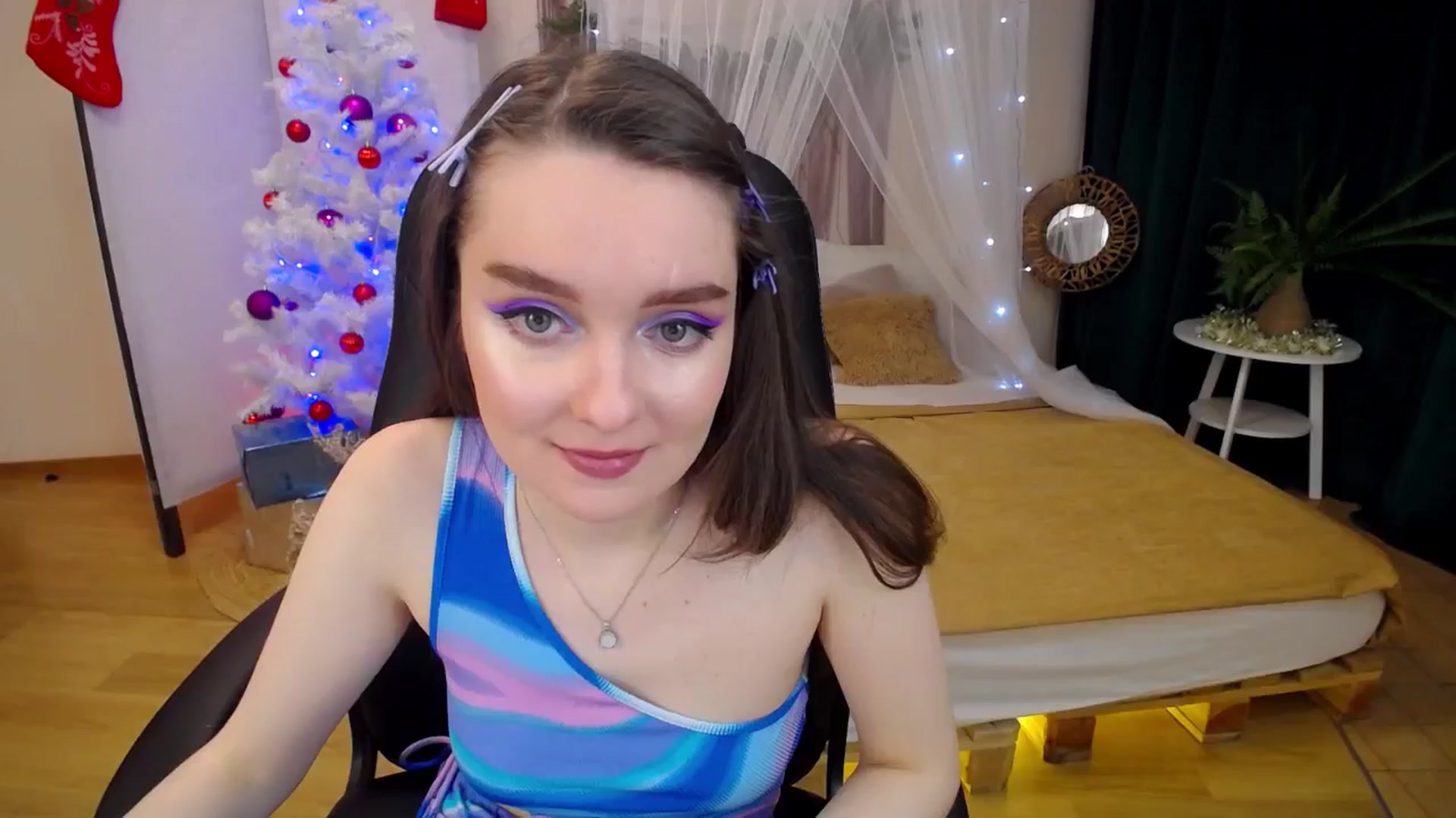 Gallery image thumbnail from Milim_Nava's myfreecams stream on, 12/18/2024, 12:18 image 14 of 20