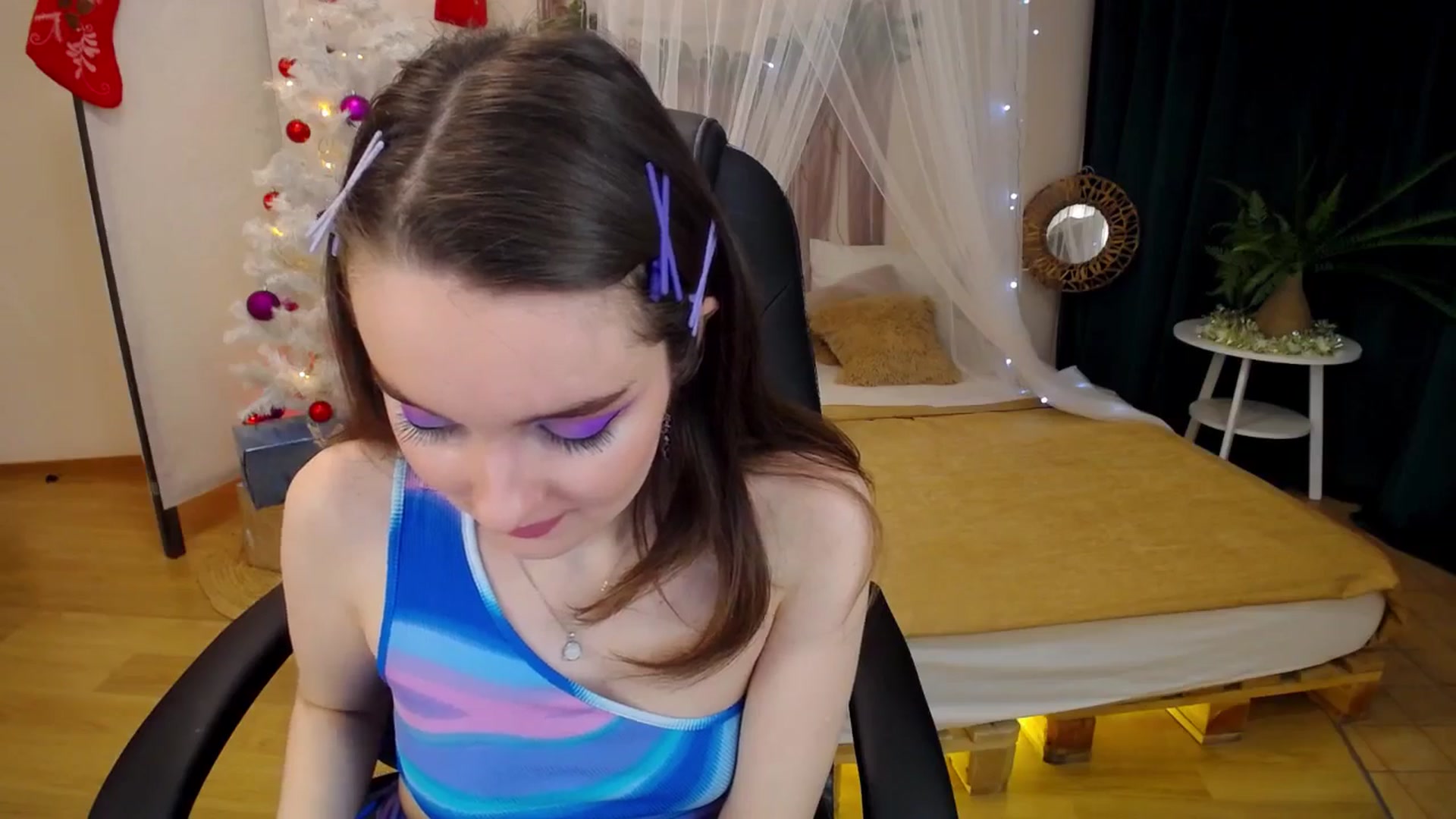 Gallery image thumbnail from Milim_Nava's myfreecams stream on, 12/18/2024, 12:18 image 19 of 20